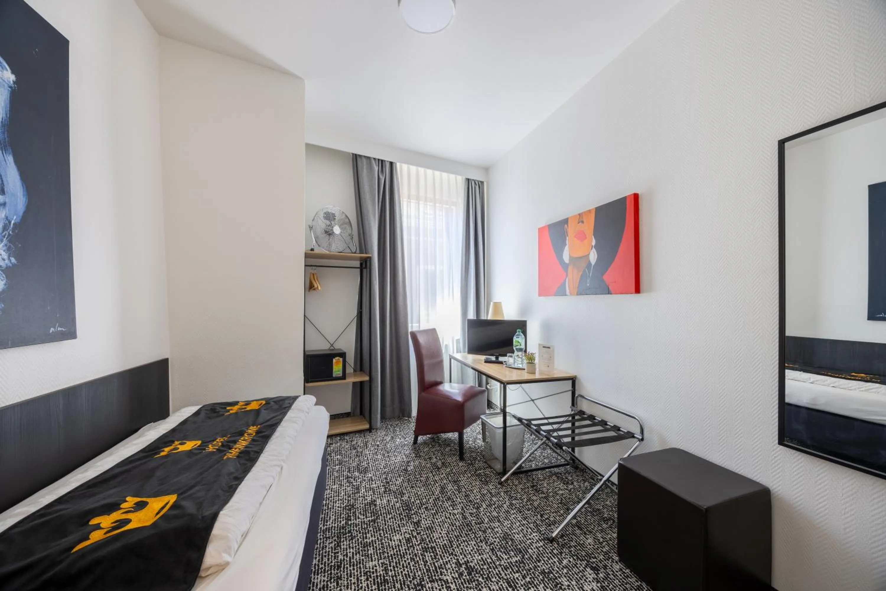 Bedroom, Bed in Panorama Hotel Rheinkrone