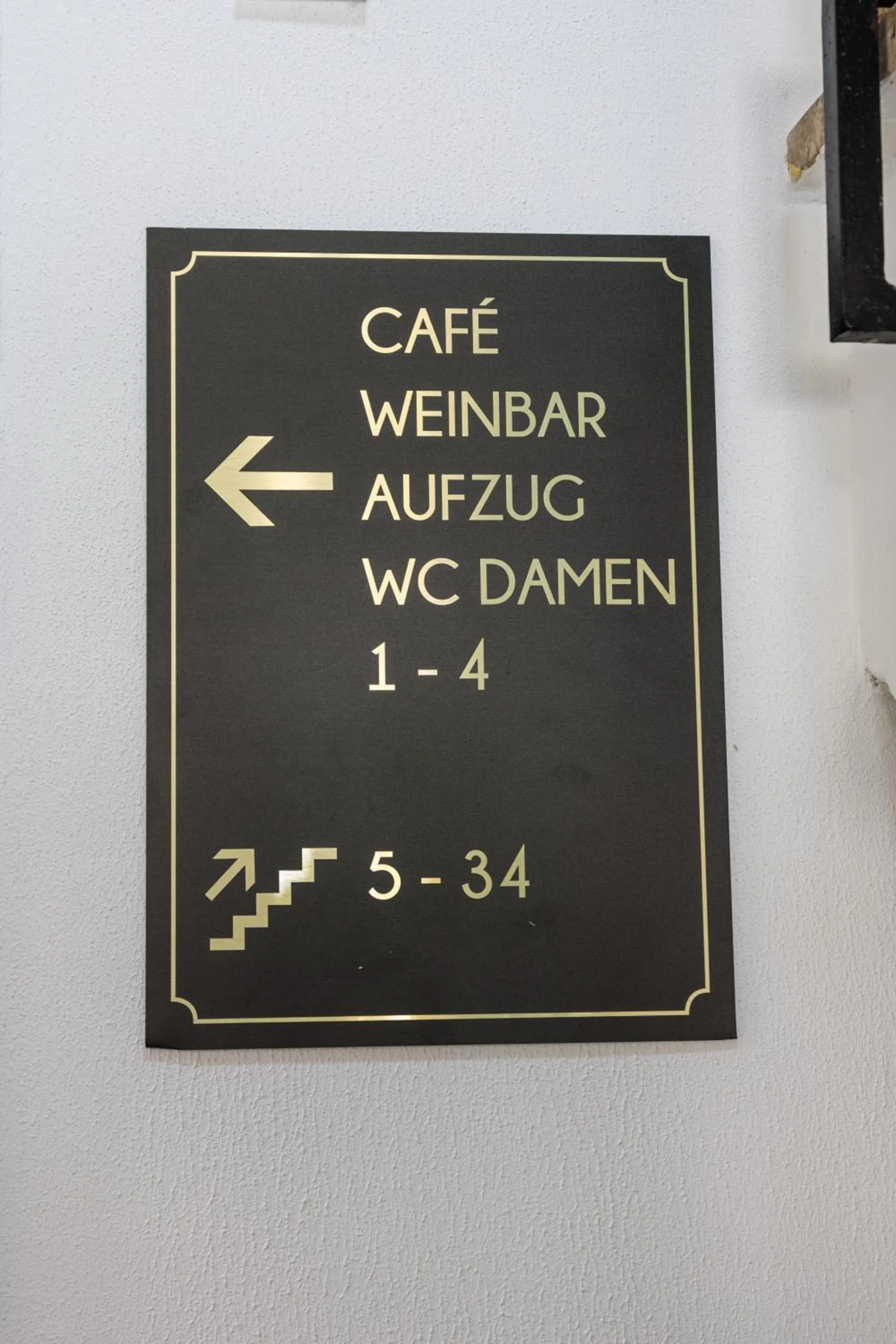 Decorative detail in Panorama Hotel Rheinkrone