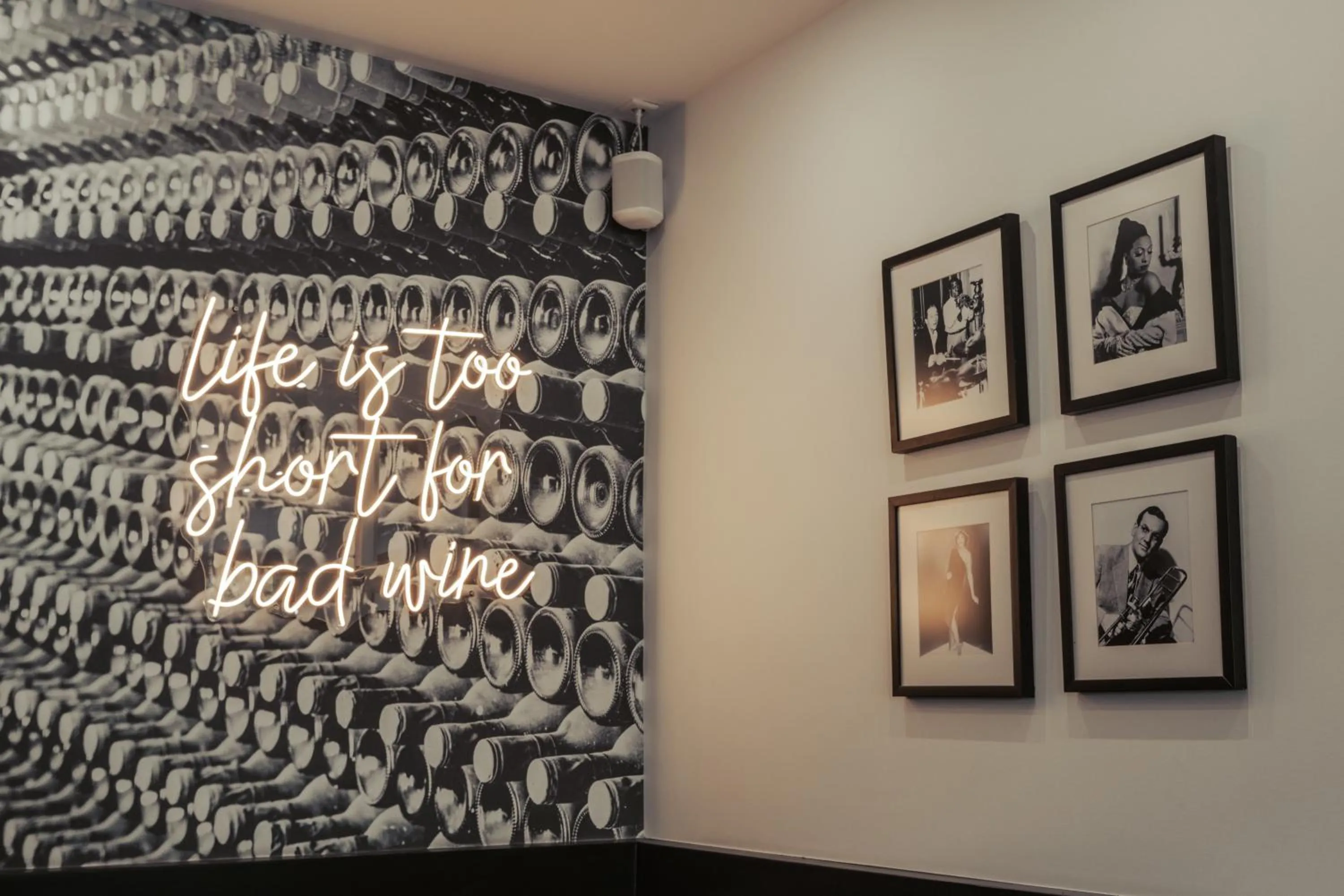 Decorative detail in Panorama Hotel Rheinkrone