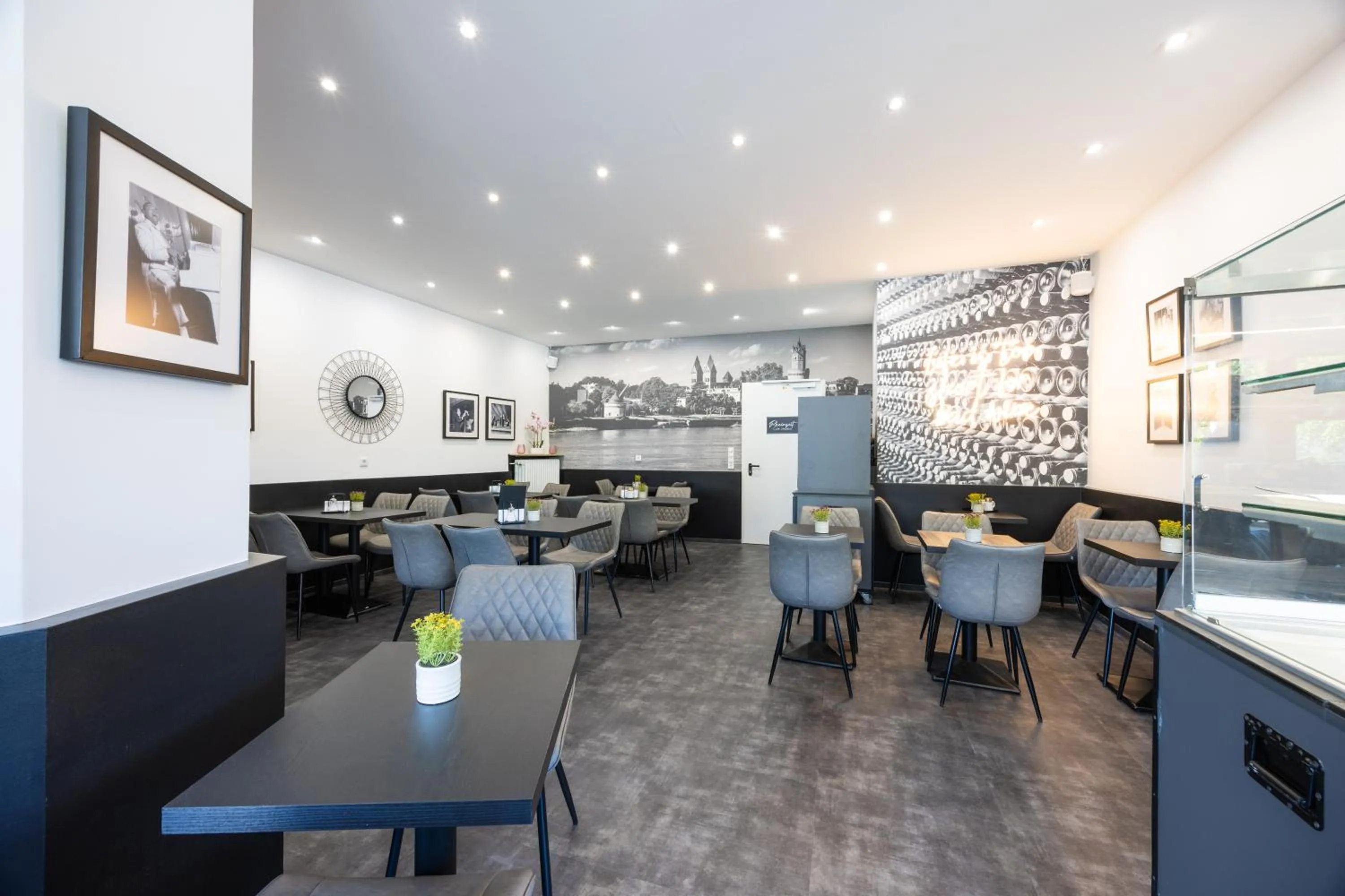 Seating area in Panorama Hotel Rheinkrone