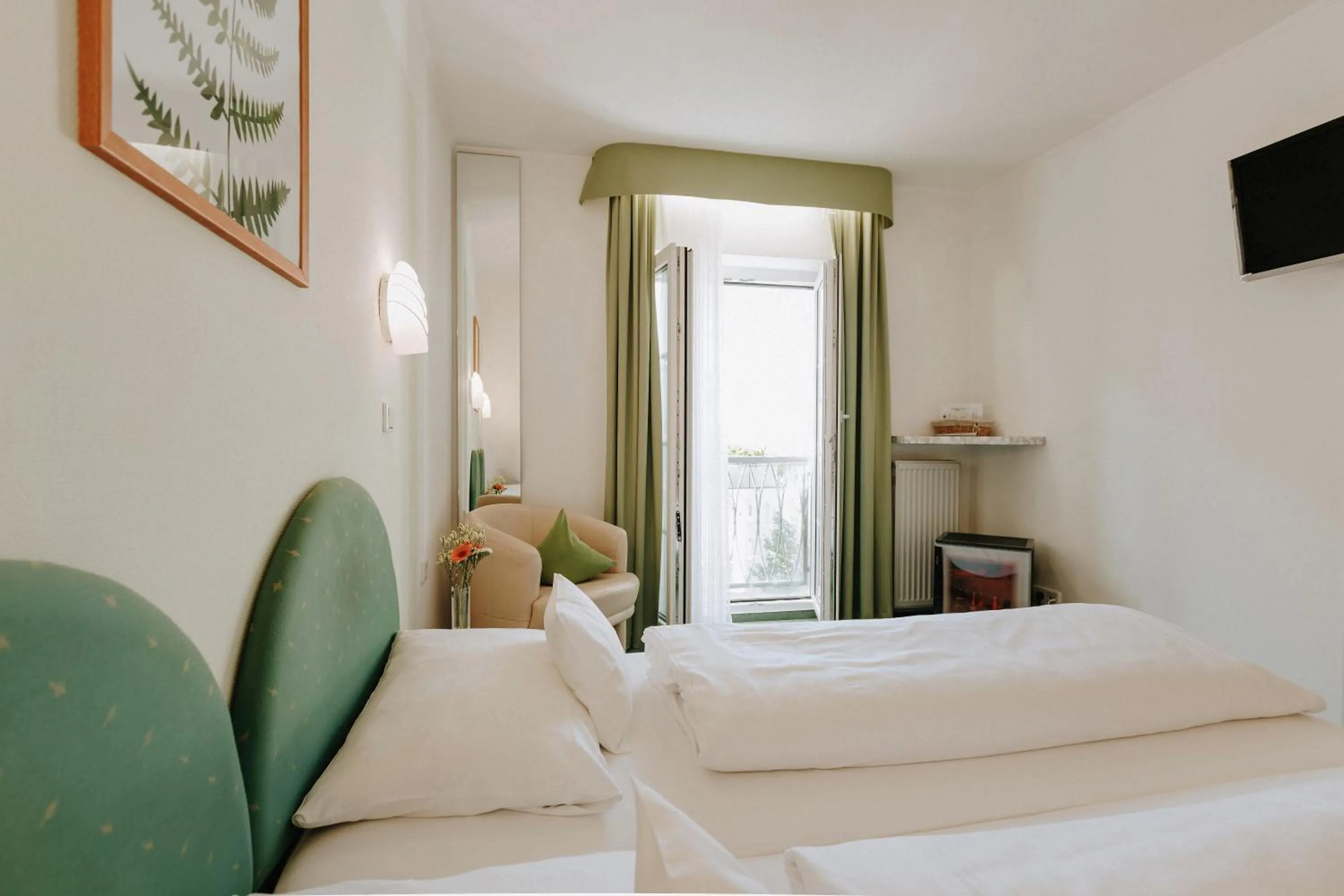 Bed in Huber's Hotel