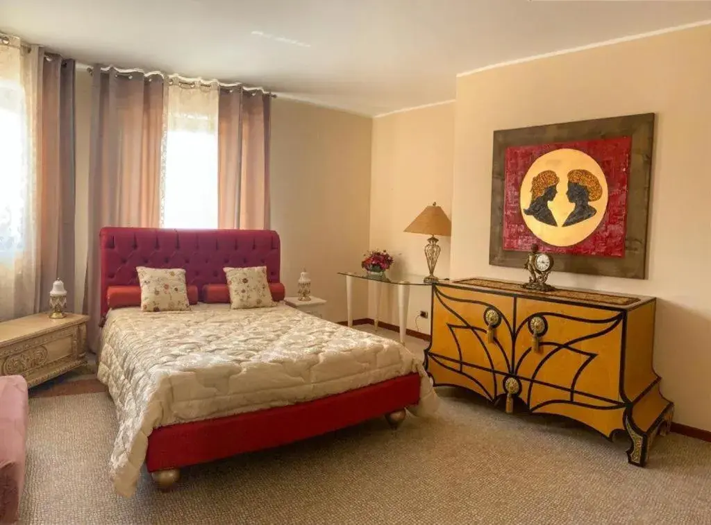 Suite - single occupancy in B&B Guarini Suite - single occupancy in B&B Guarini
