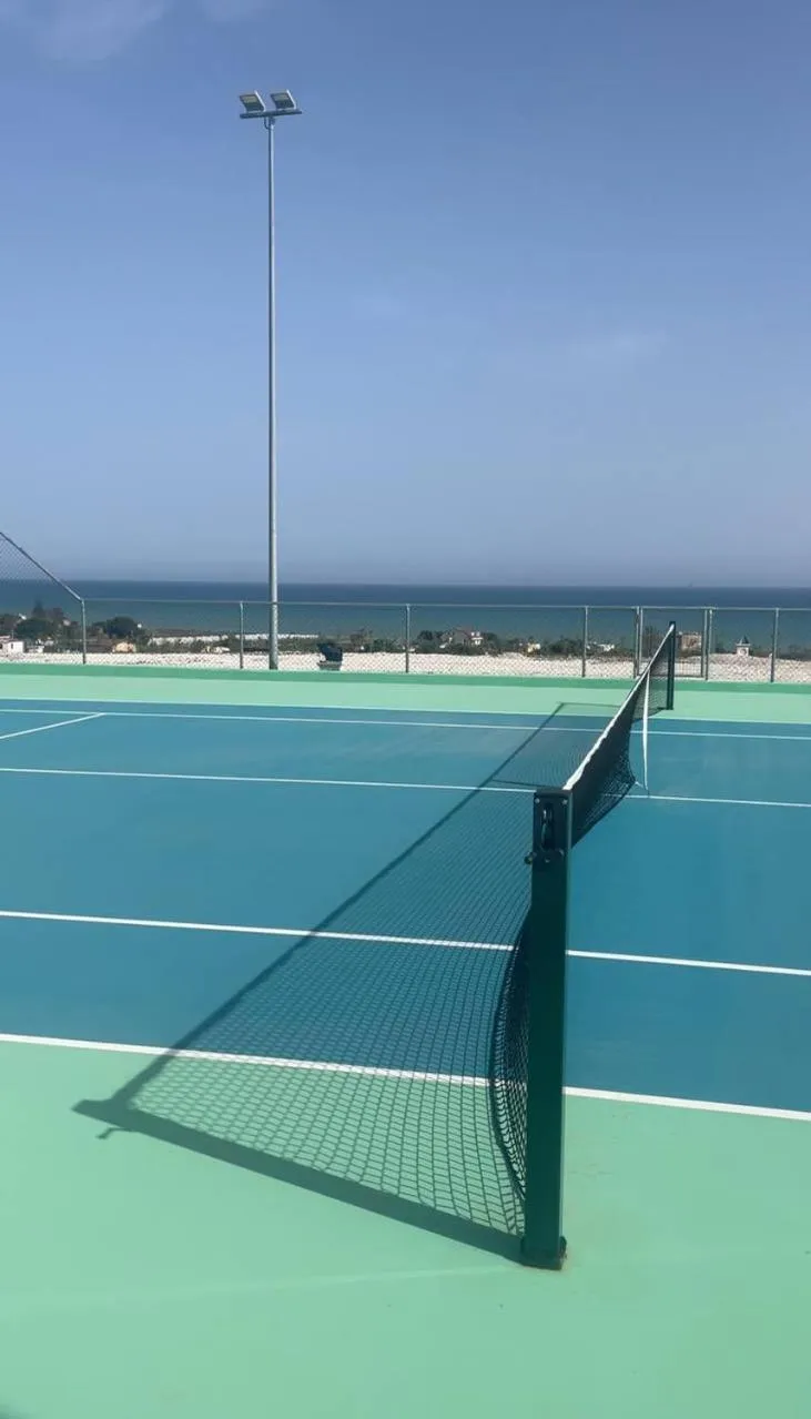 Tennis court in Villa La Perla