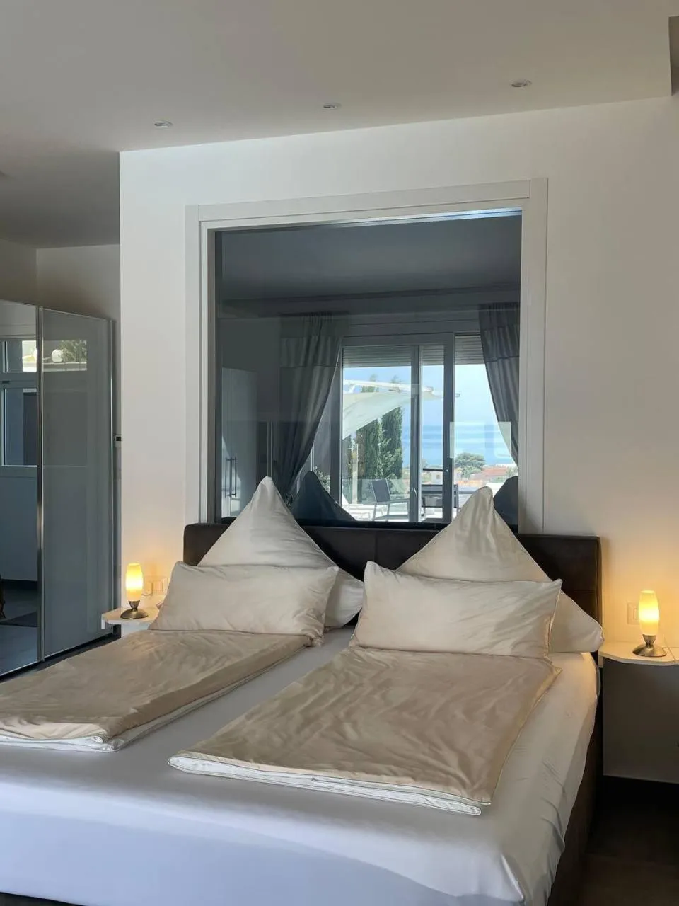 Bed in Villa La Perla