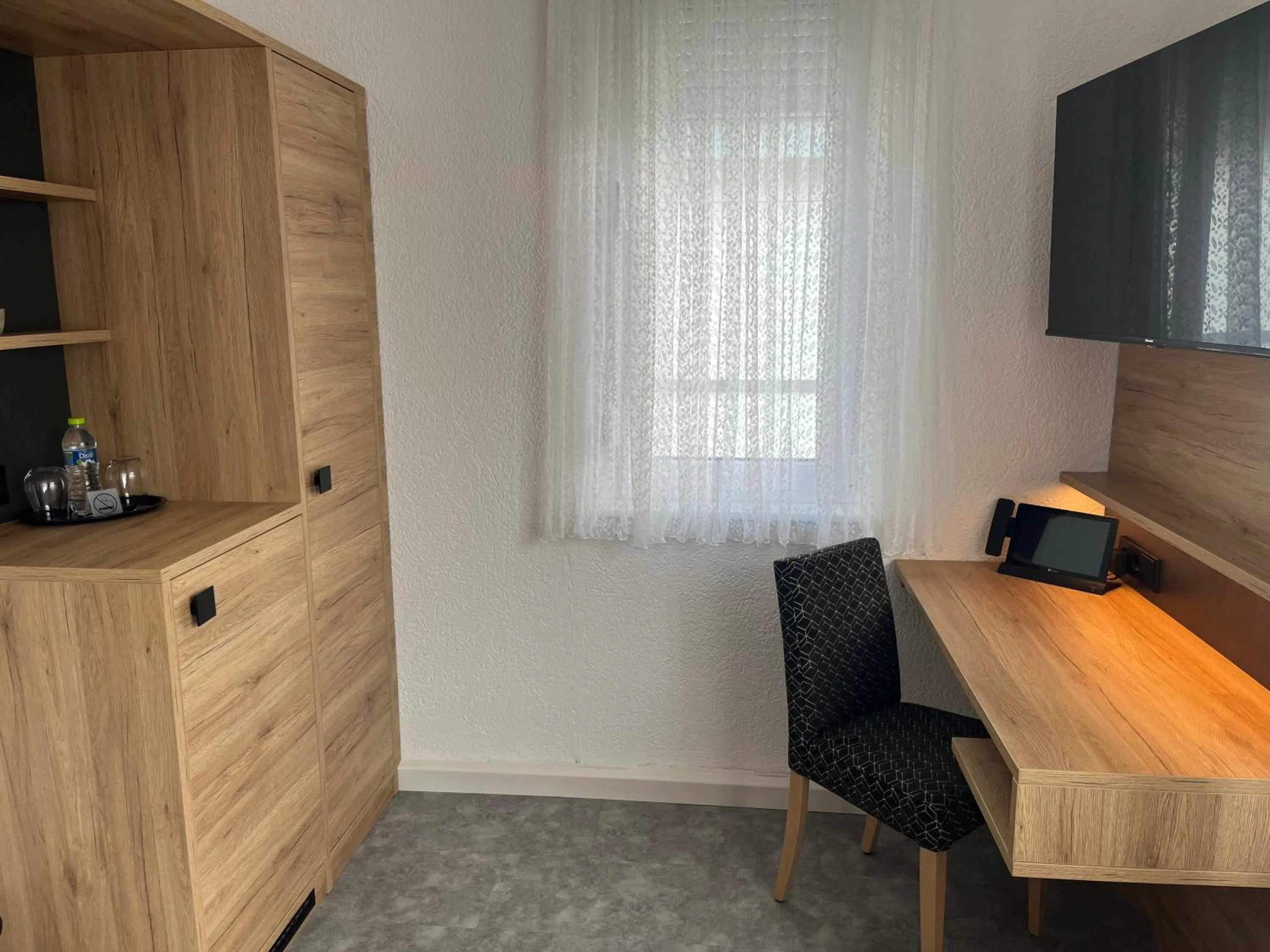 Cocco-Bello Smart Check-in Hotel