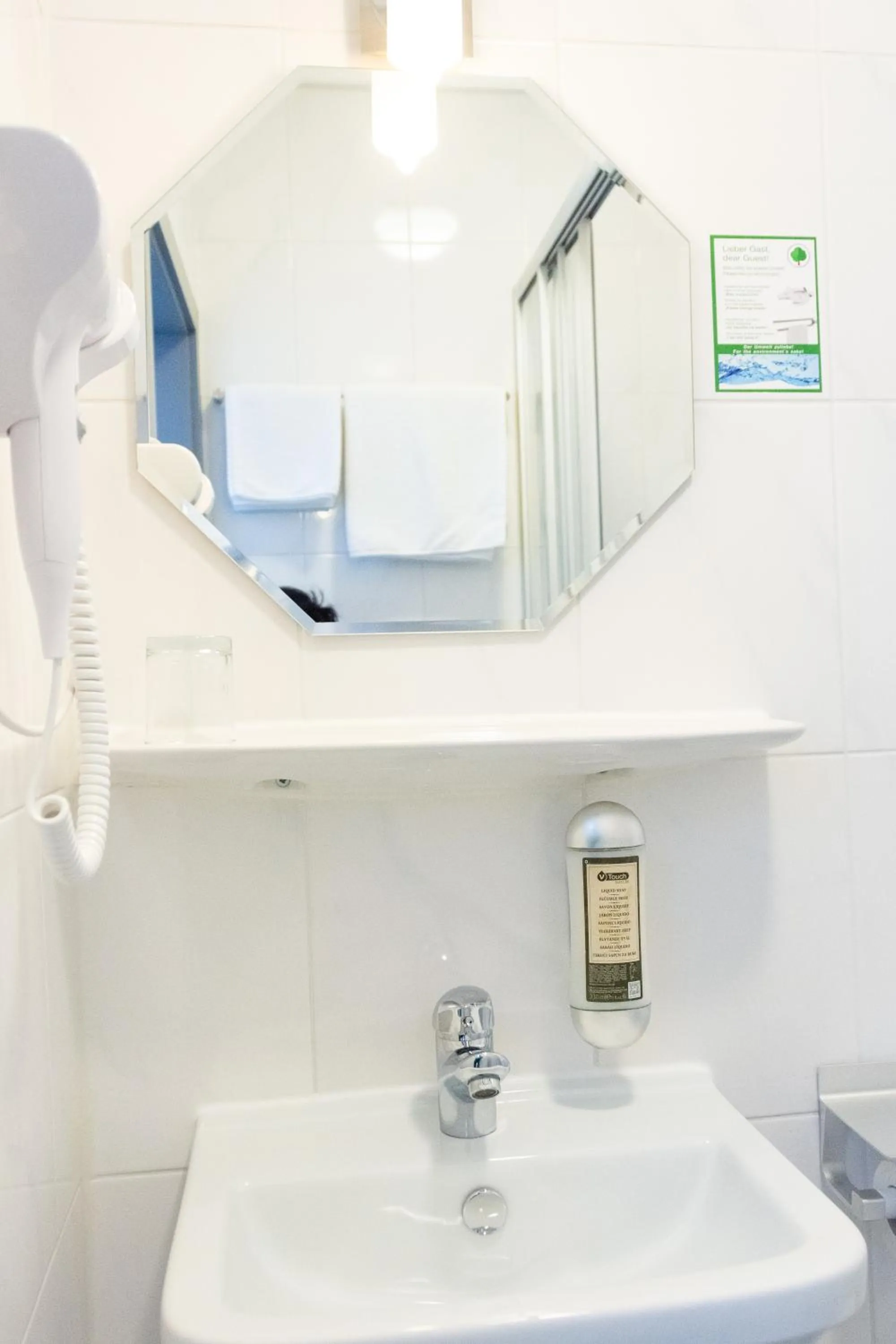 Bathroom in Hotel-Cocco-Bello in der Villa Foret