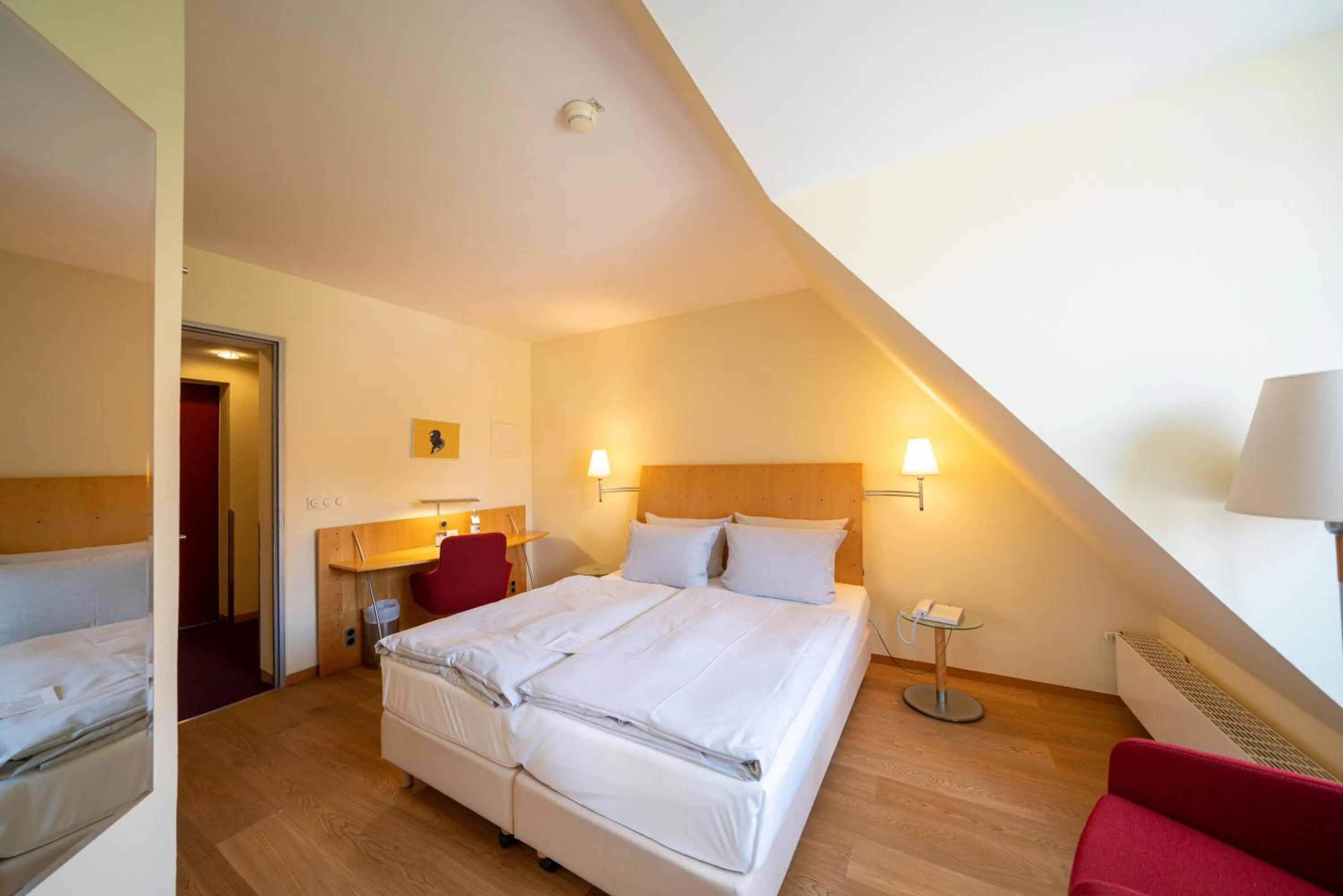 Photo of the whole room, Bed in Hotel Kleines Meer