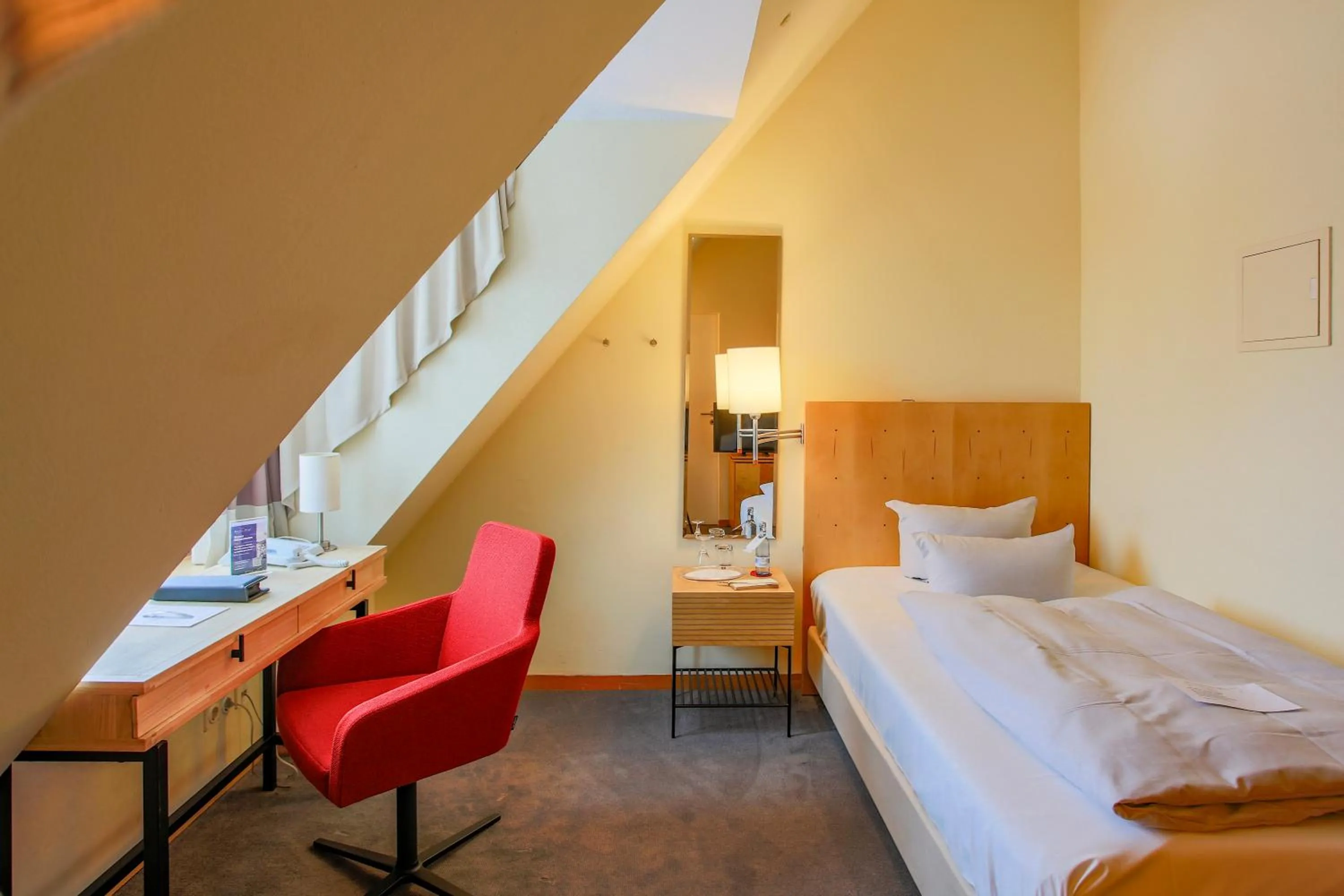 Photo of the whole room, Bed in Hotel Kleines Meer