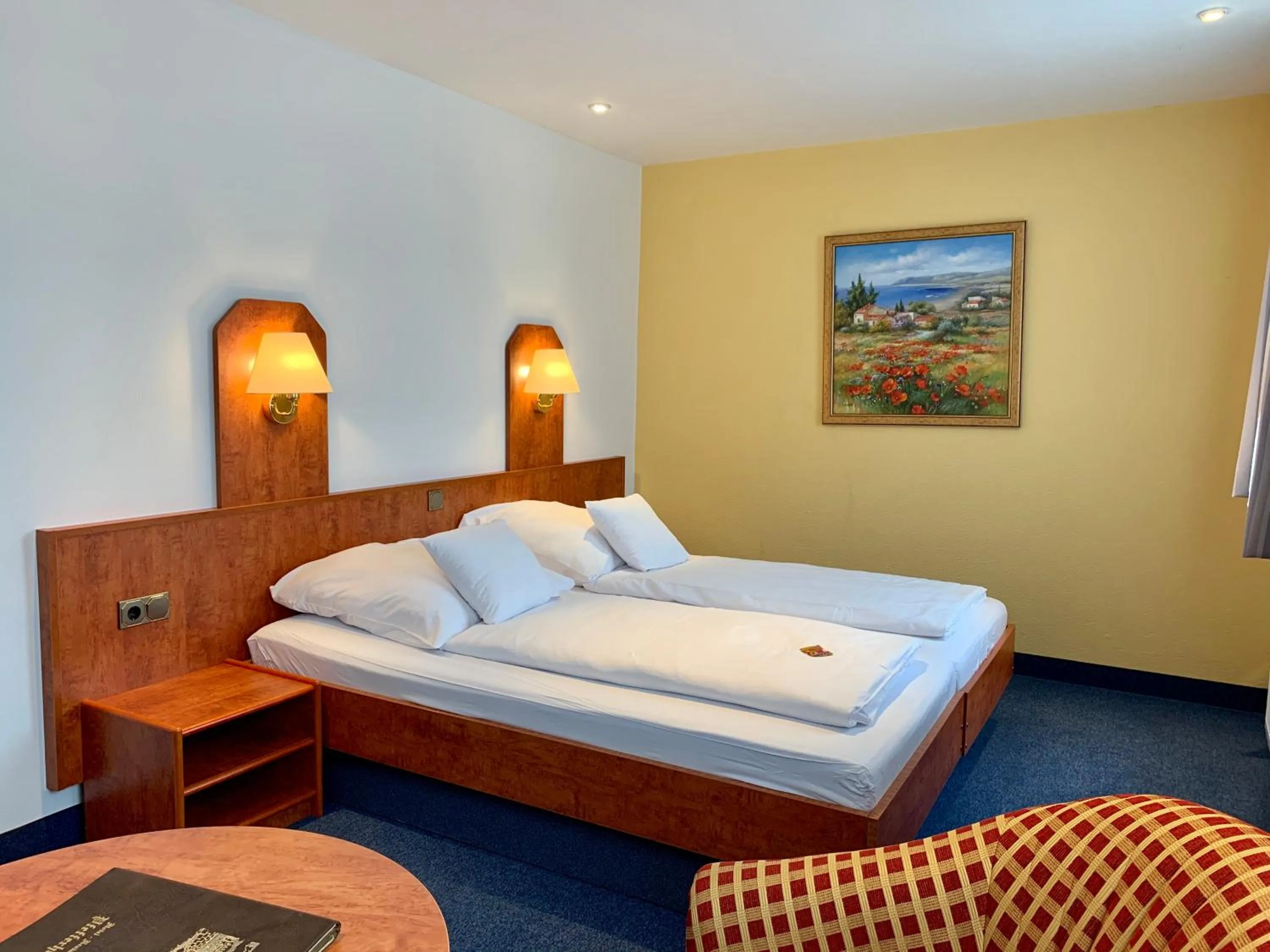 Photo of the whole room, Bed in Pfefferhöhe Hotel & Restaurant