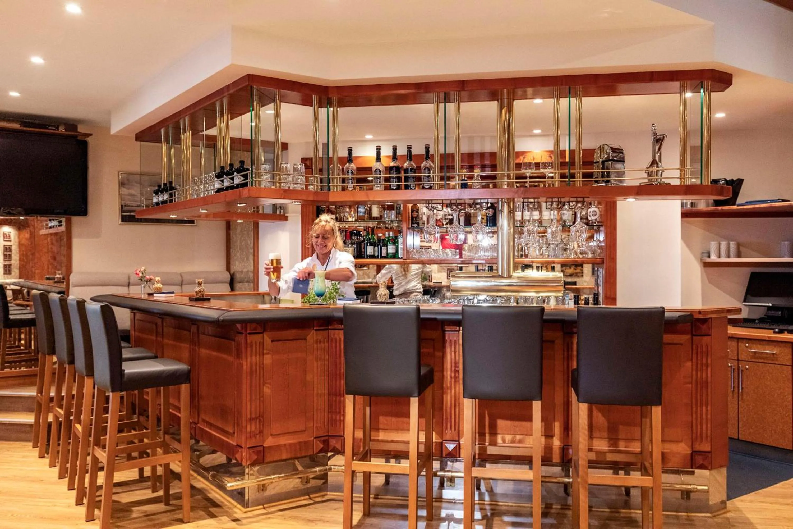 Lounge or bar in NH Ingolstadt