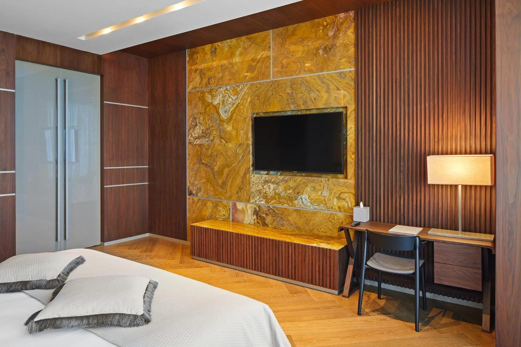 Bedroom, Bed in Ricosta Hotel