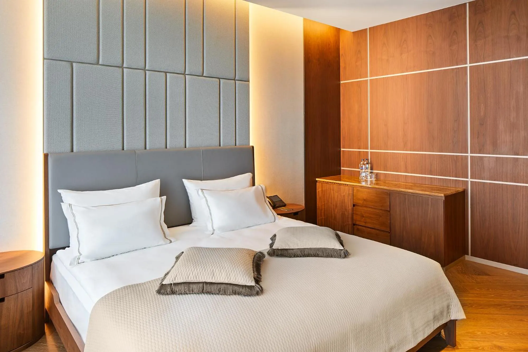 Bedroom, Bed in Ricosta Hotel