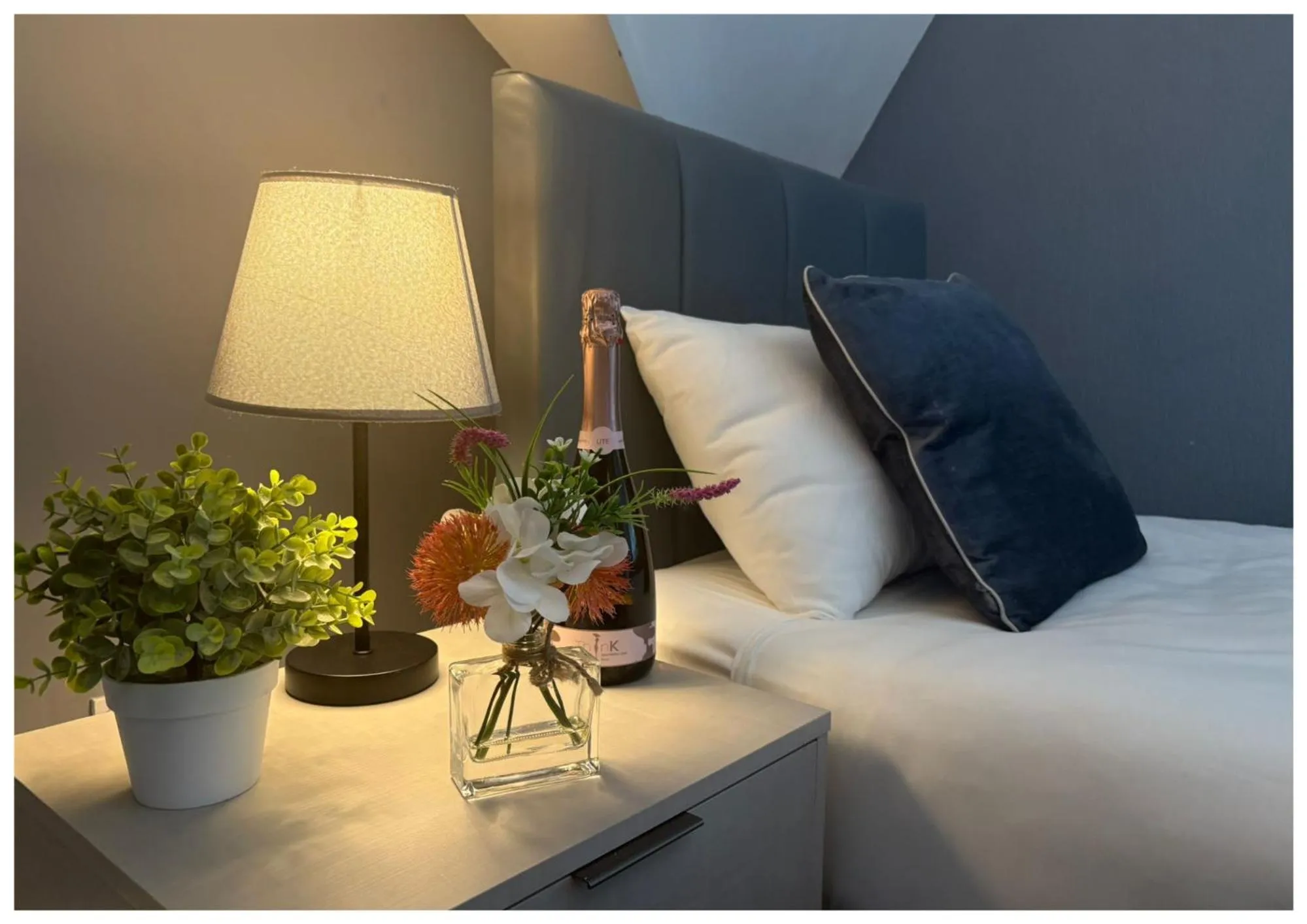 Bedroom, Bed in Hotel Anfield