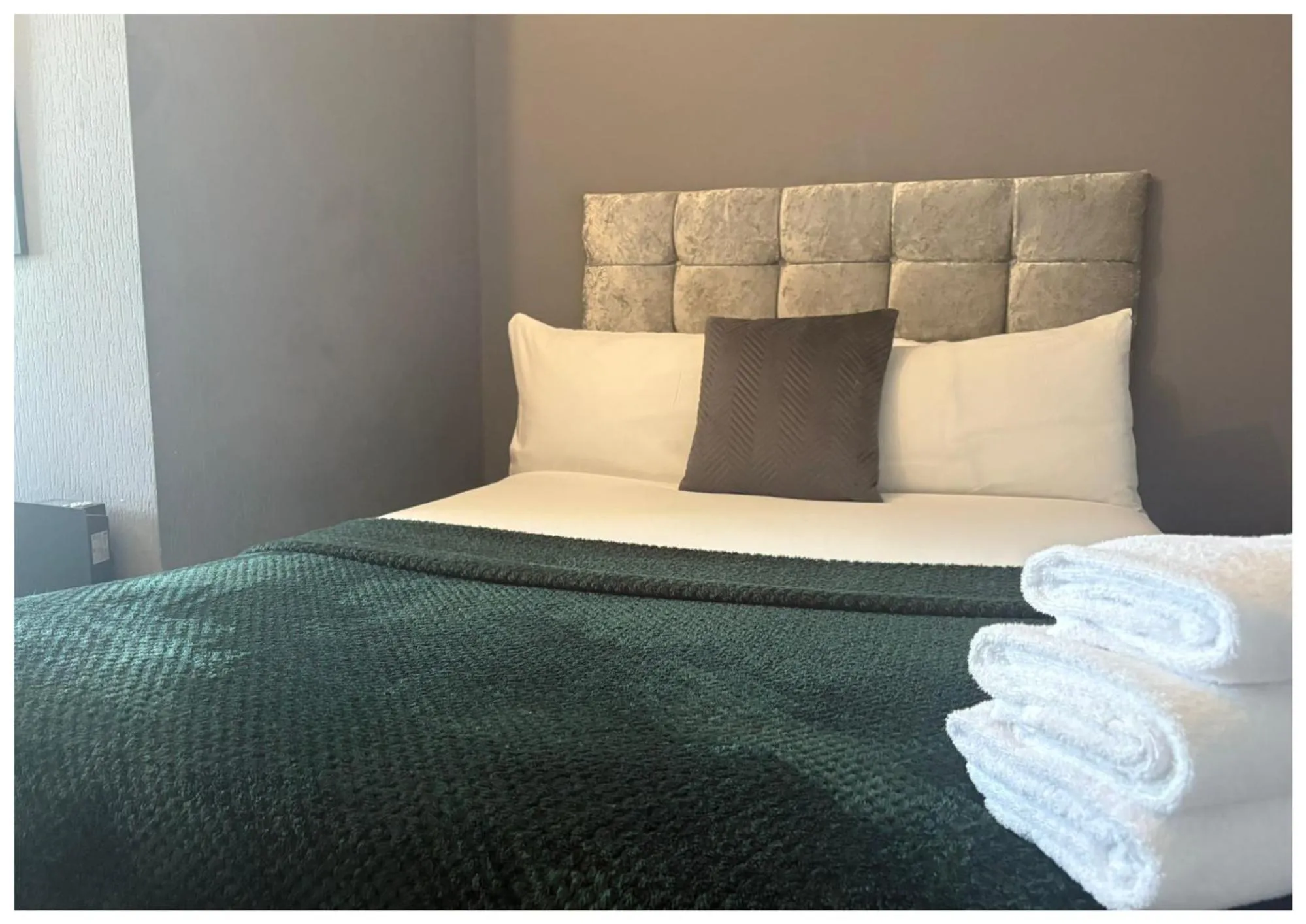 Bed in Hotel Anfield