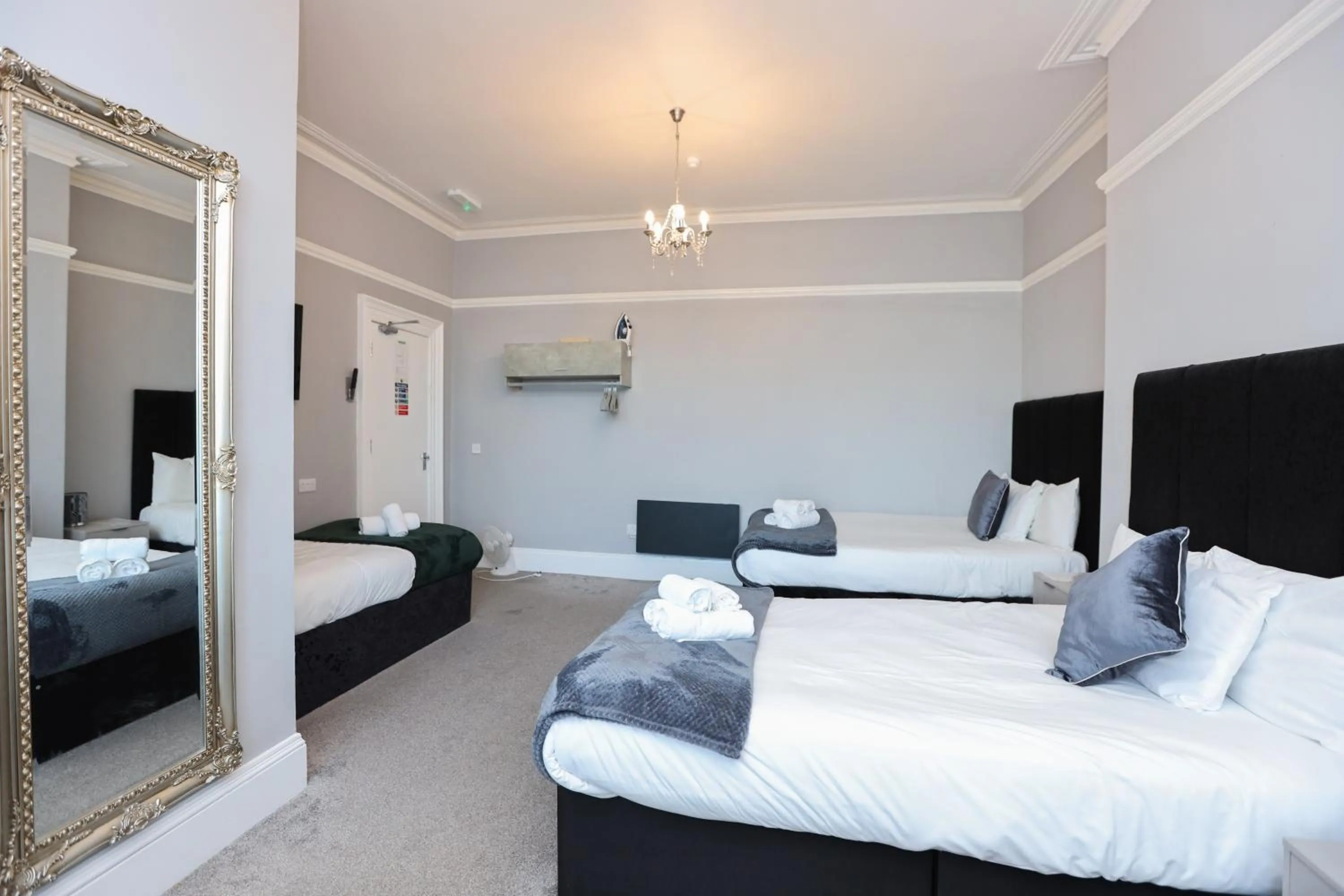 Bed in Hotel Anfield