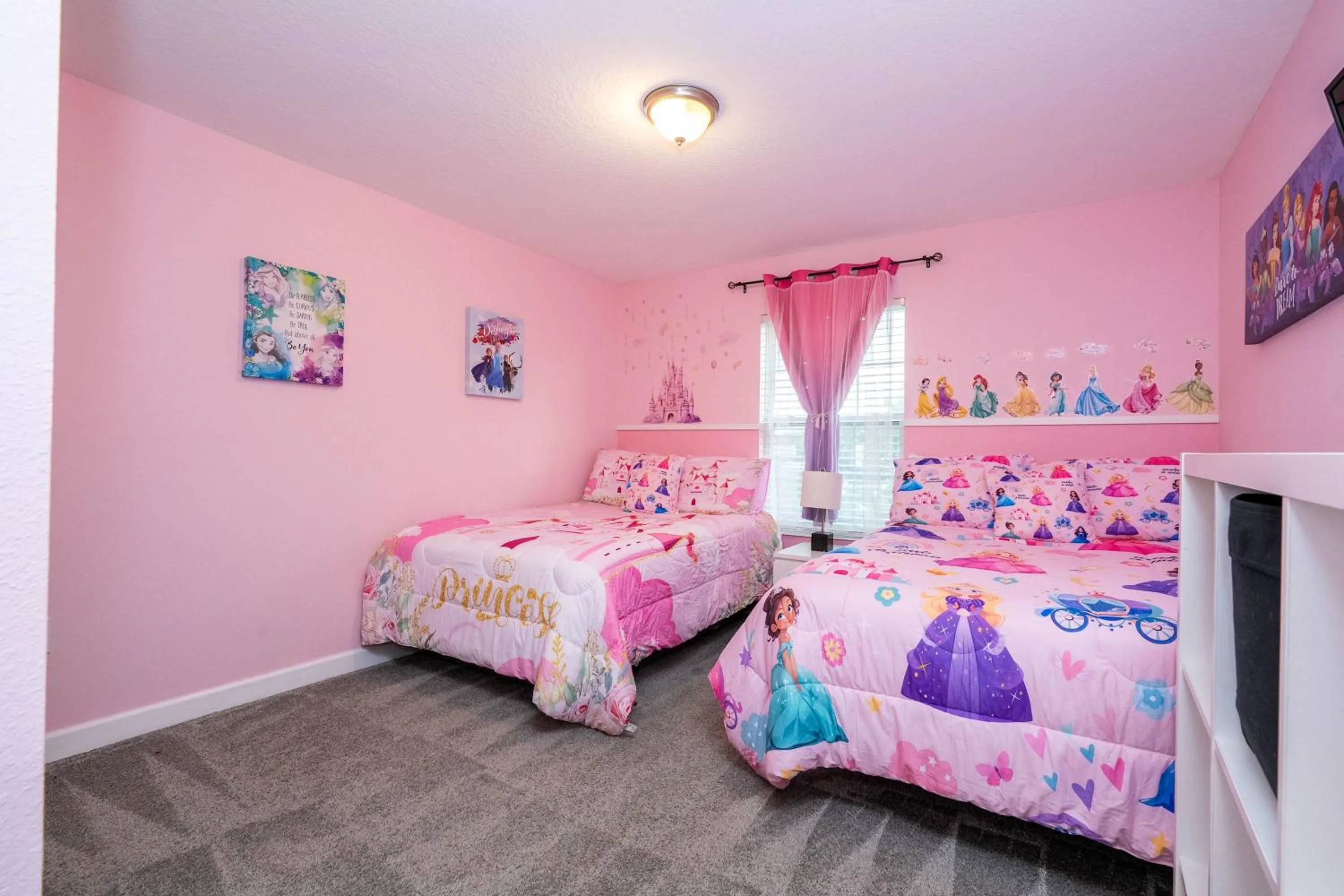 Bed in Gorgeous Four Bd w/ Pool close to Disney 5035