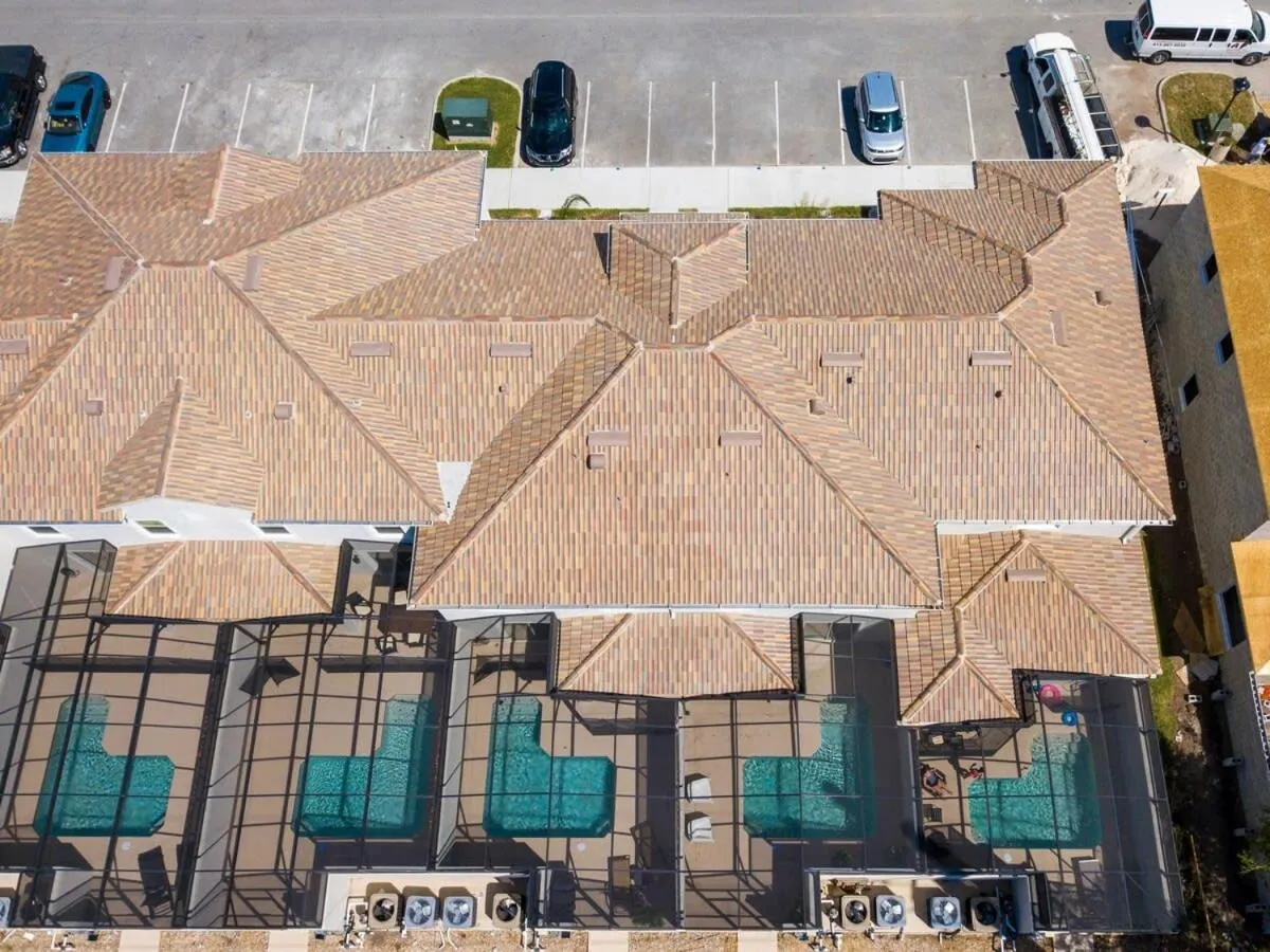 Gorgeous Four Bd w/ Pool close to Disney 5035