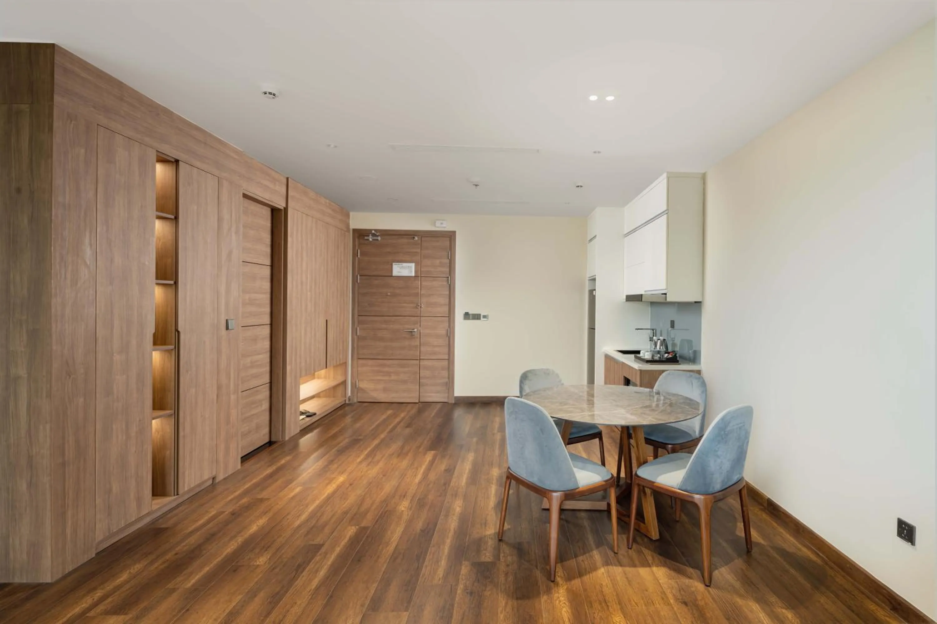 Living room in Flamingo Cát Bà Resort Managed by Flamingo Hotels & Resorts