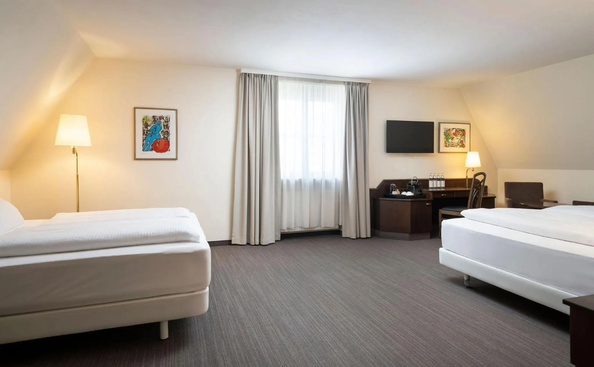 Bed in Hotel Klösterle Nördlingen - in Kürze elaya hotel kloesterle noerdlingen