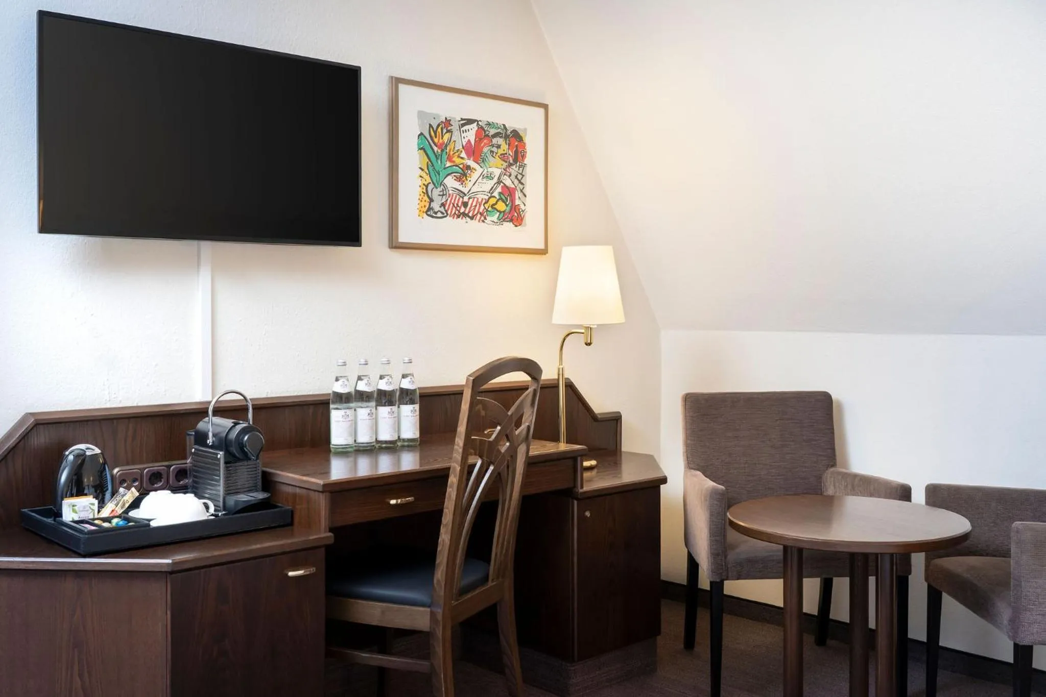 TV and multimedia in Hotel Klösterle Nördlingen - in Kürze elaya hotel kloesterle noerdlingen