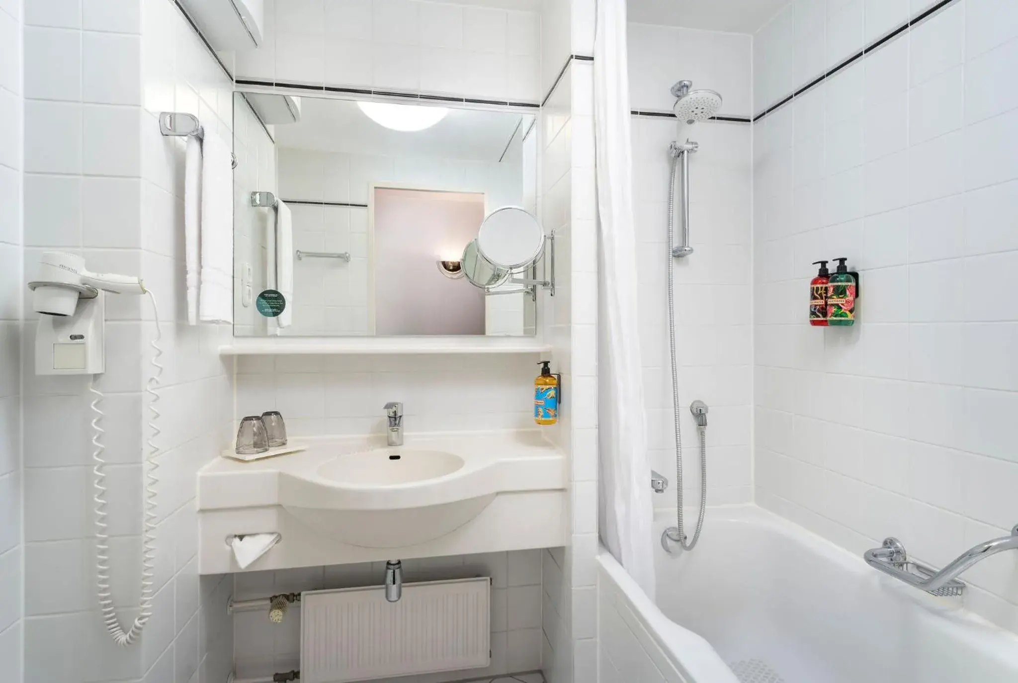 Standard Single Room in Hotel Klösterle Nördlingen - in Kürze elaya hotel kloesterle noerdlingen Standard Single Room in Hotel Klösterle Nördlingen - in Kürze elaya hotel kloesterle noerdlingen