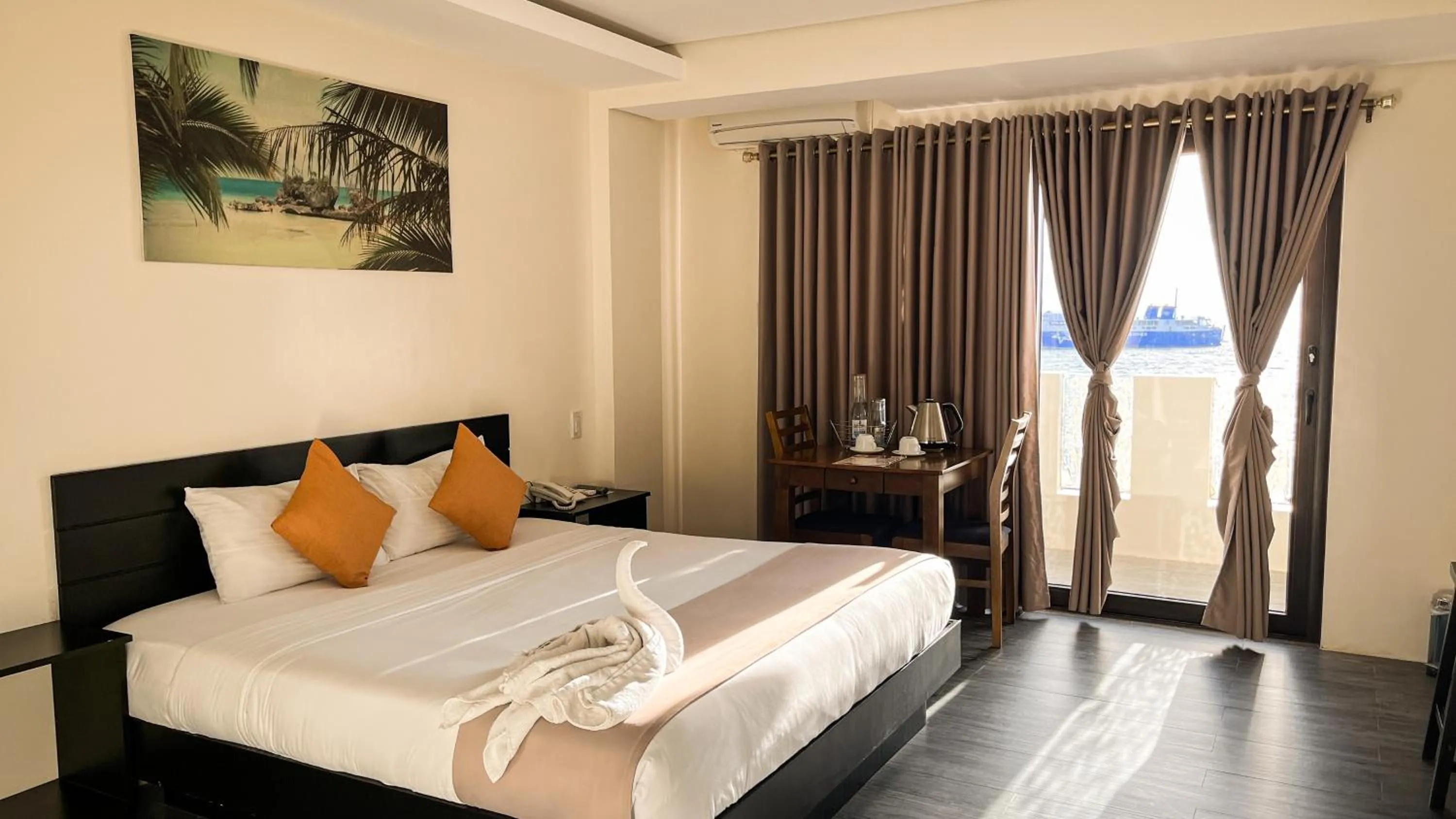 Bed in Navarro Hotel