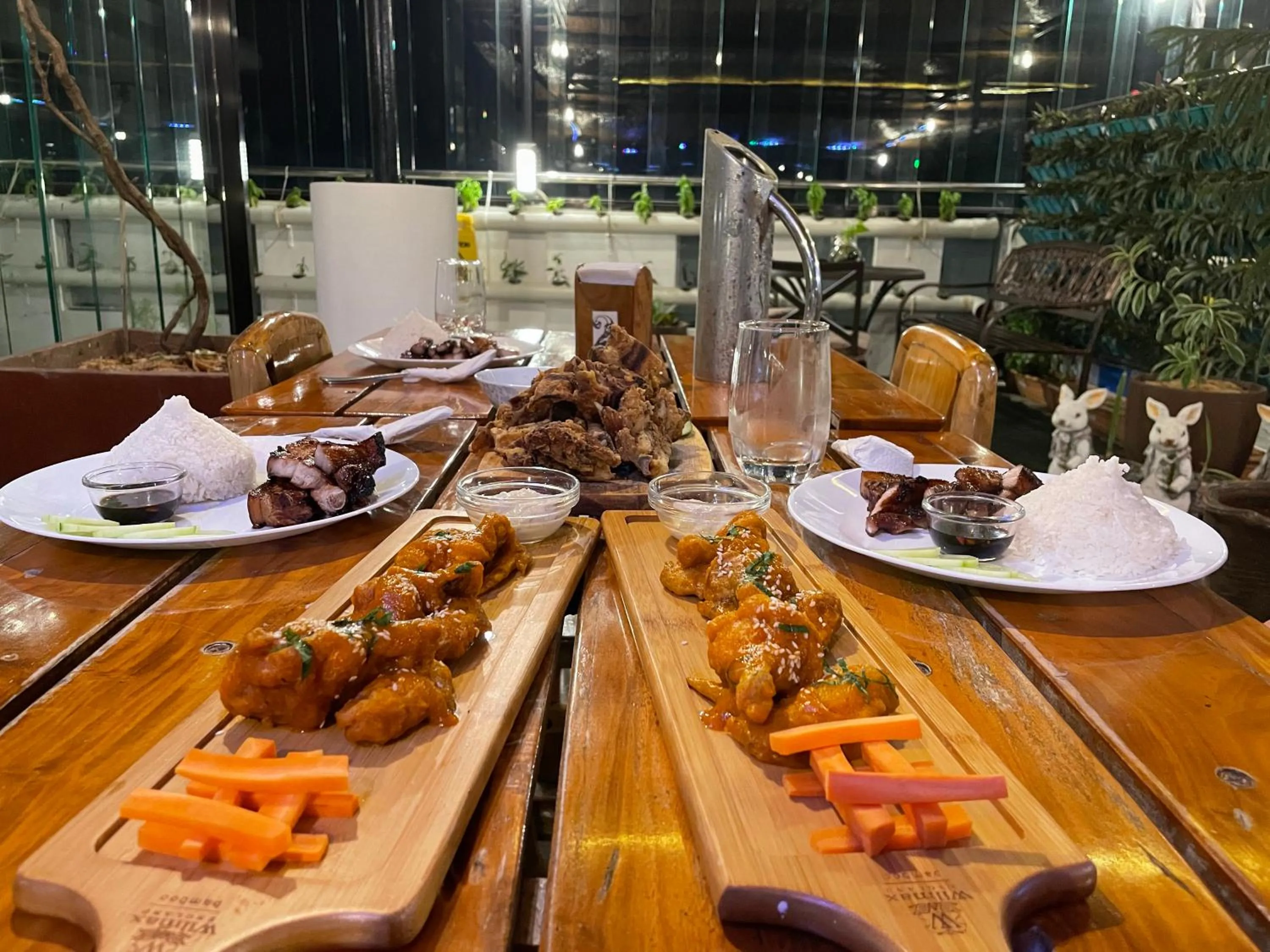 Food and drinks in Navarro Hotel