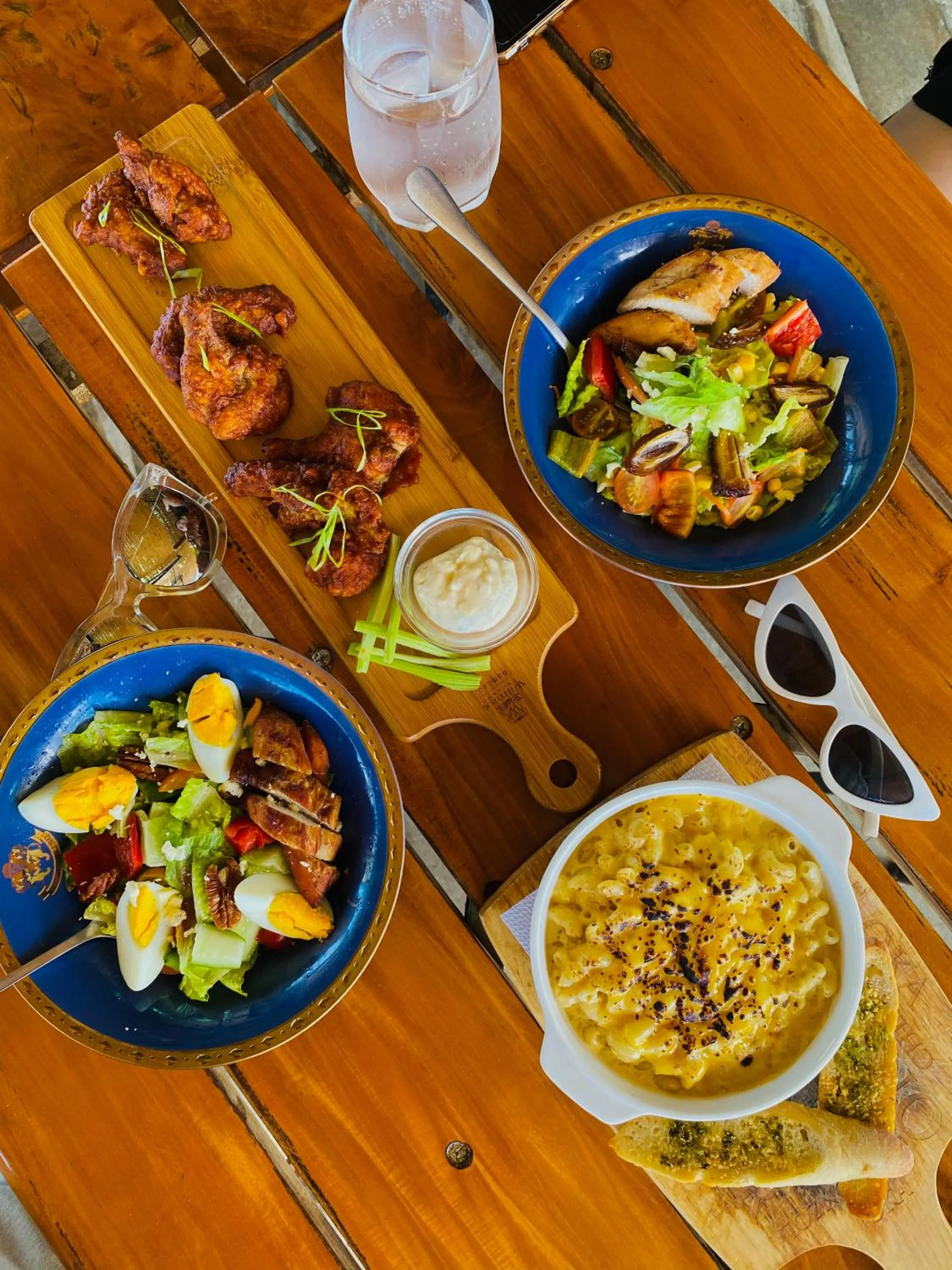 Food and drinks in Navarro Hotel