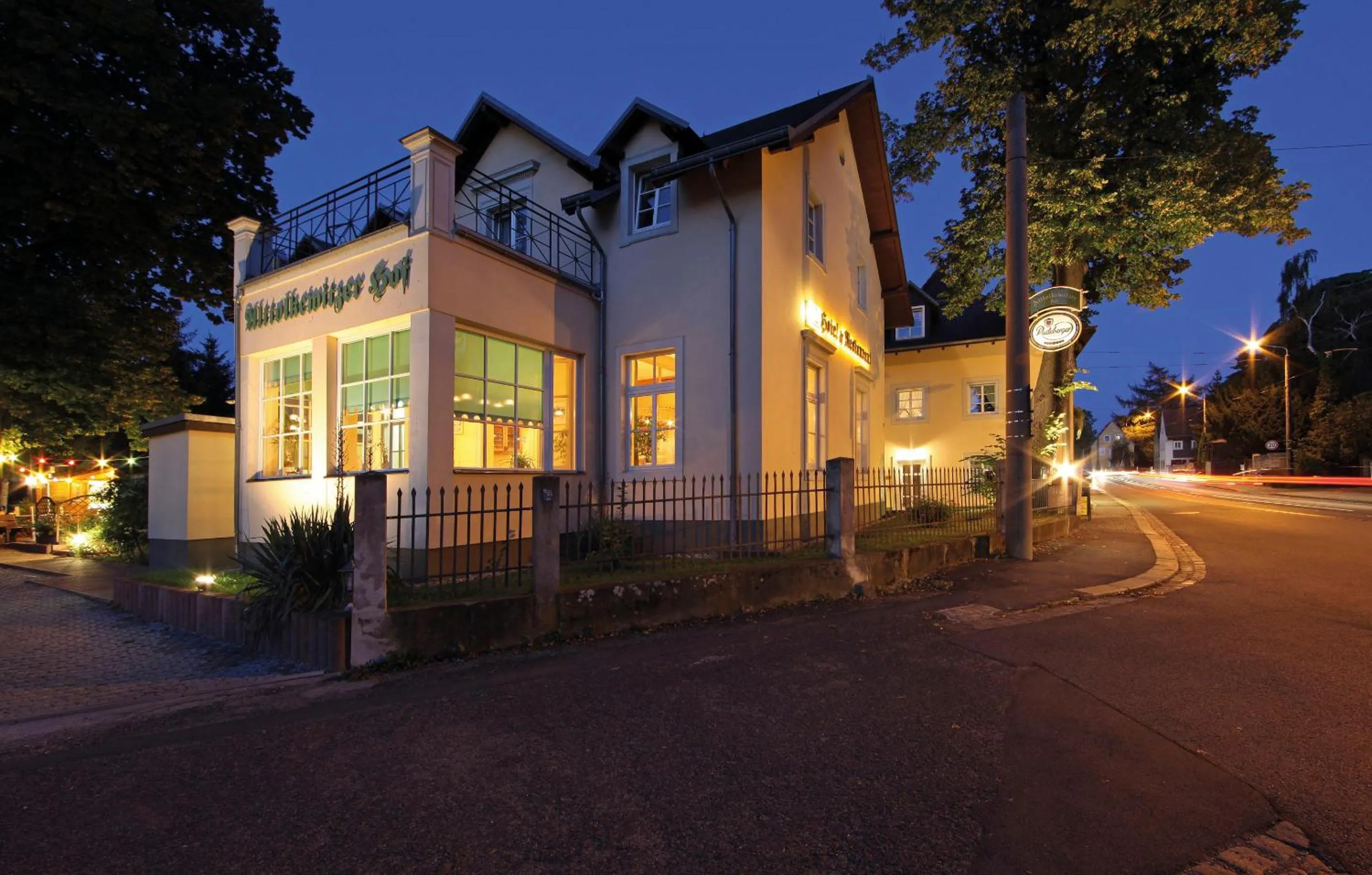 Facade/entrance in Hotel Alttolkewitzer Hof