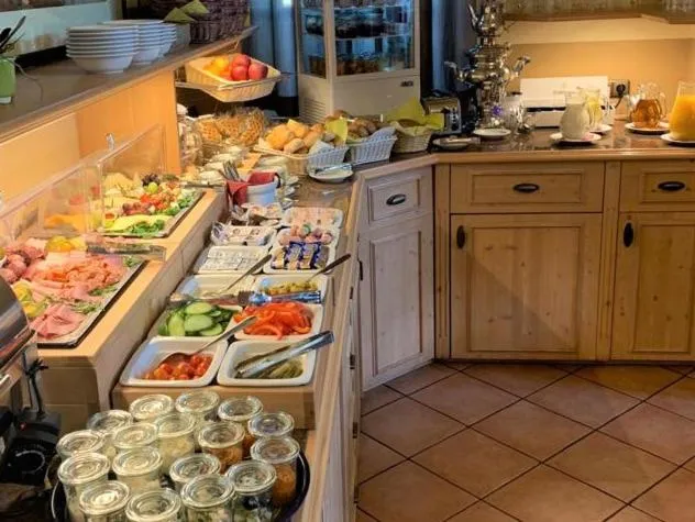 Breakfast in Hotel Alttolkewitzer Hof