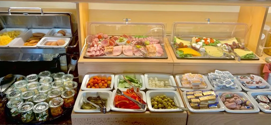 Breakfast in Hotel Alttolkewitzer Hof