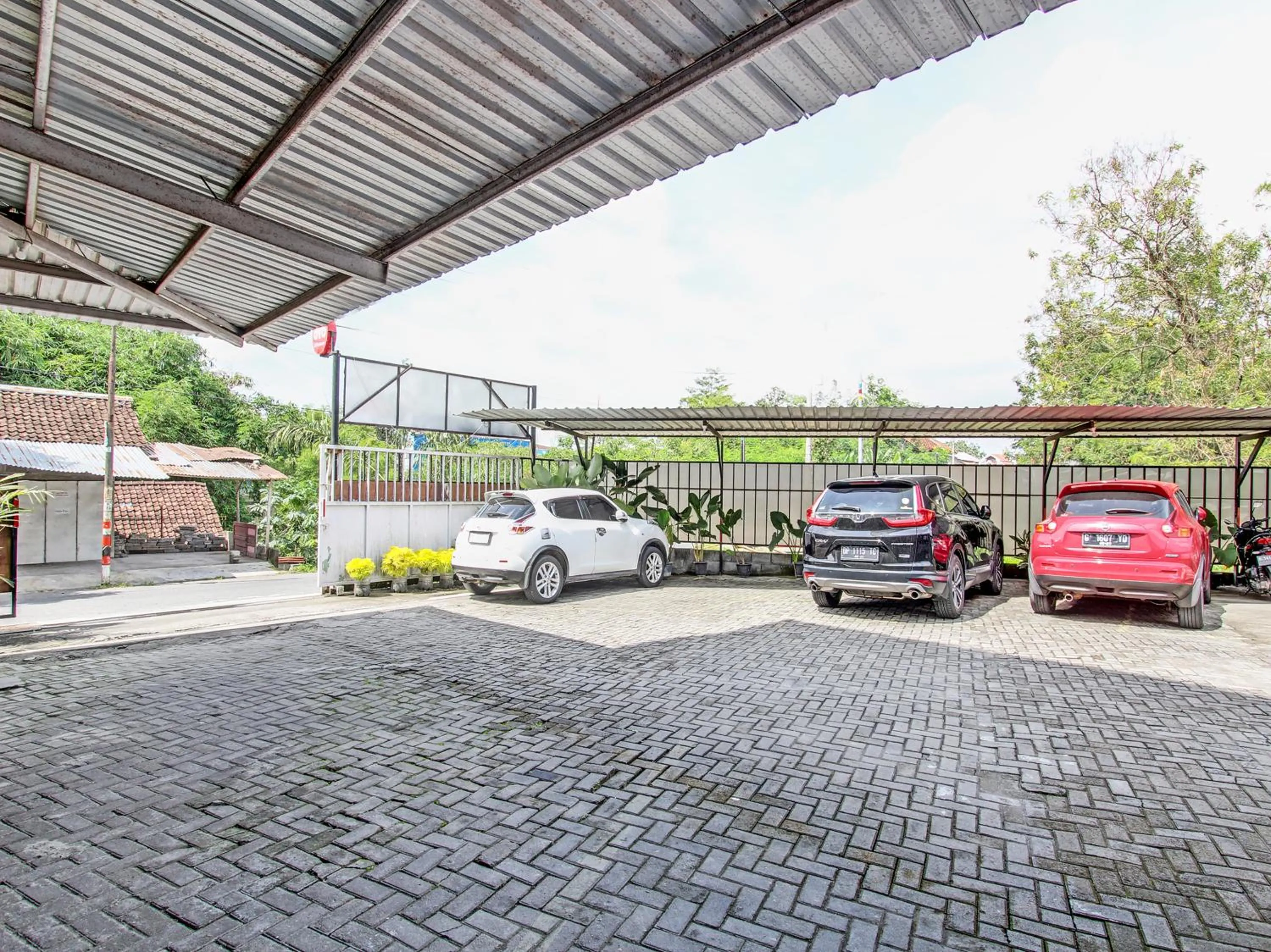 Parking in Collection O 90253 DHelomi