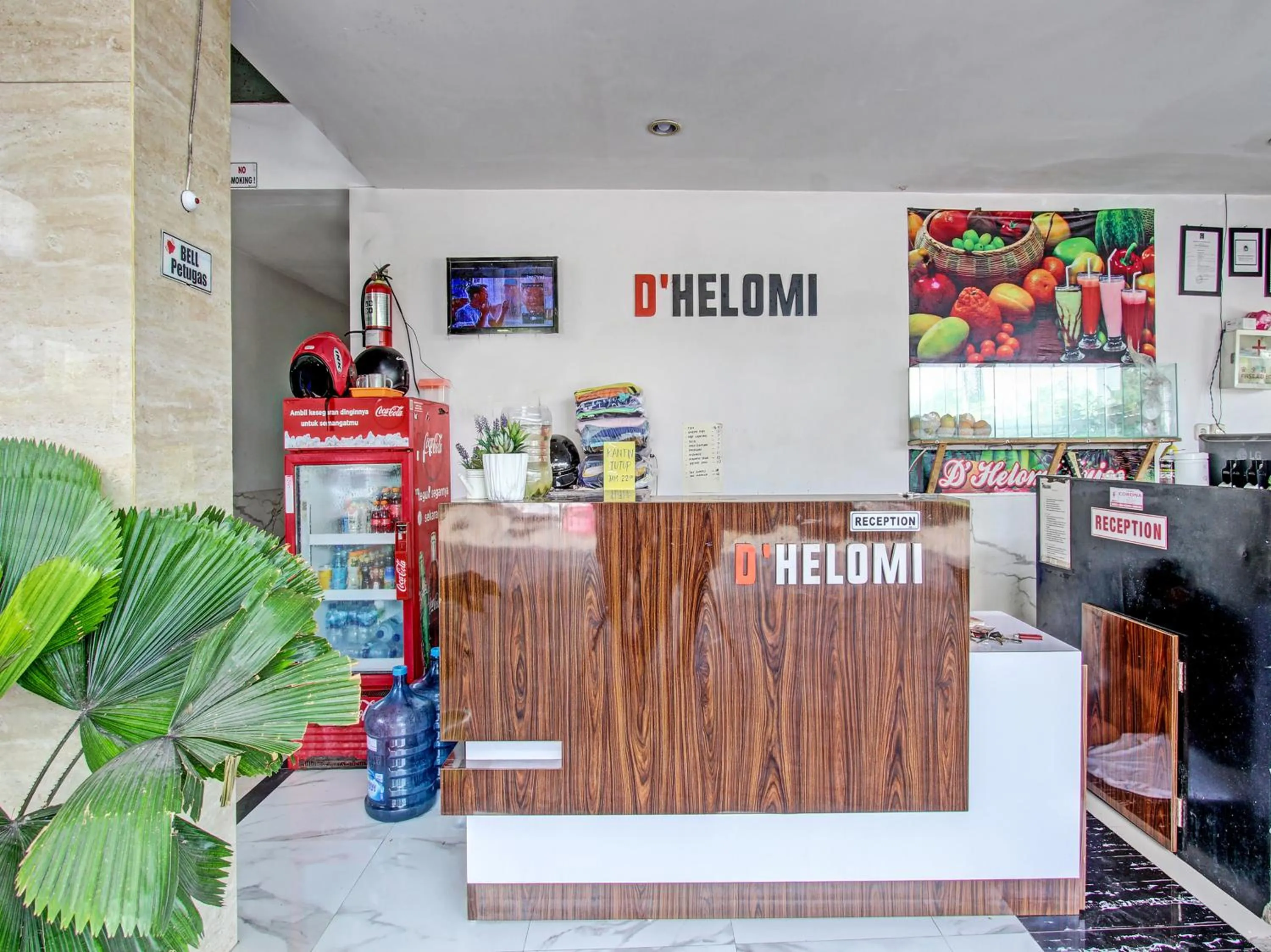 Lobby or reception in Collection O 90253 DHelomi