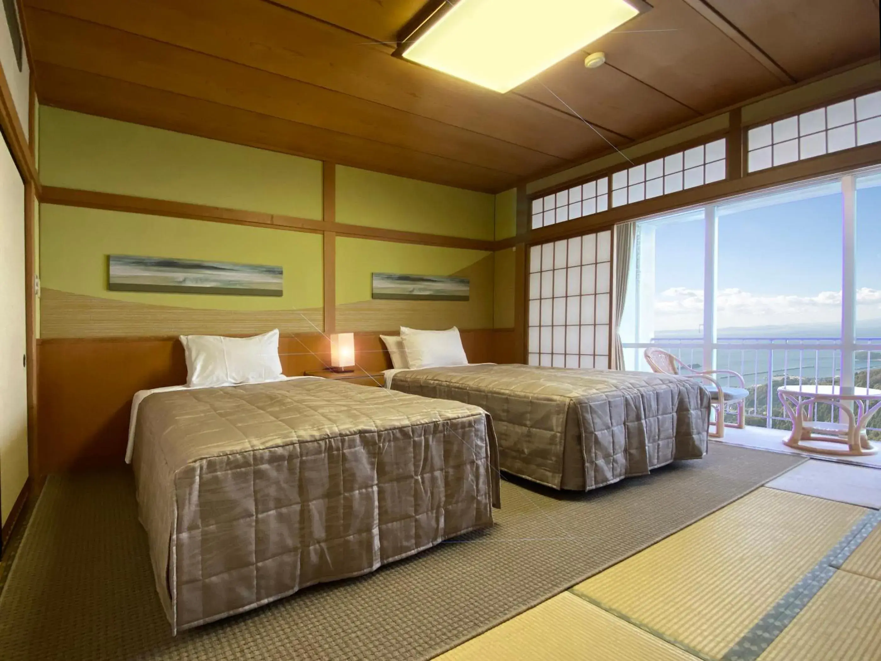 Twin Room with Tatami Floor - Non-Smoking in Gamagori Onsenkyo Mikawa Bay Hills Hotel Twin Room with Tatami Floor - Non-Smoking in Gamagori Onsenkyo Mikawa Bay Hills Hotel