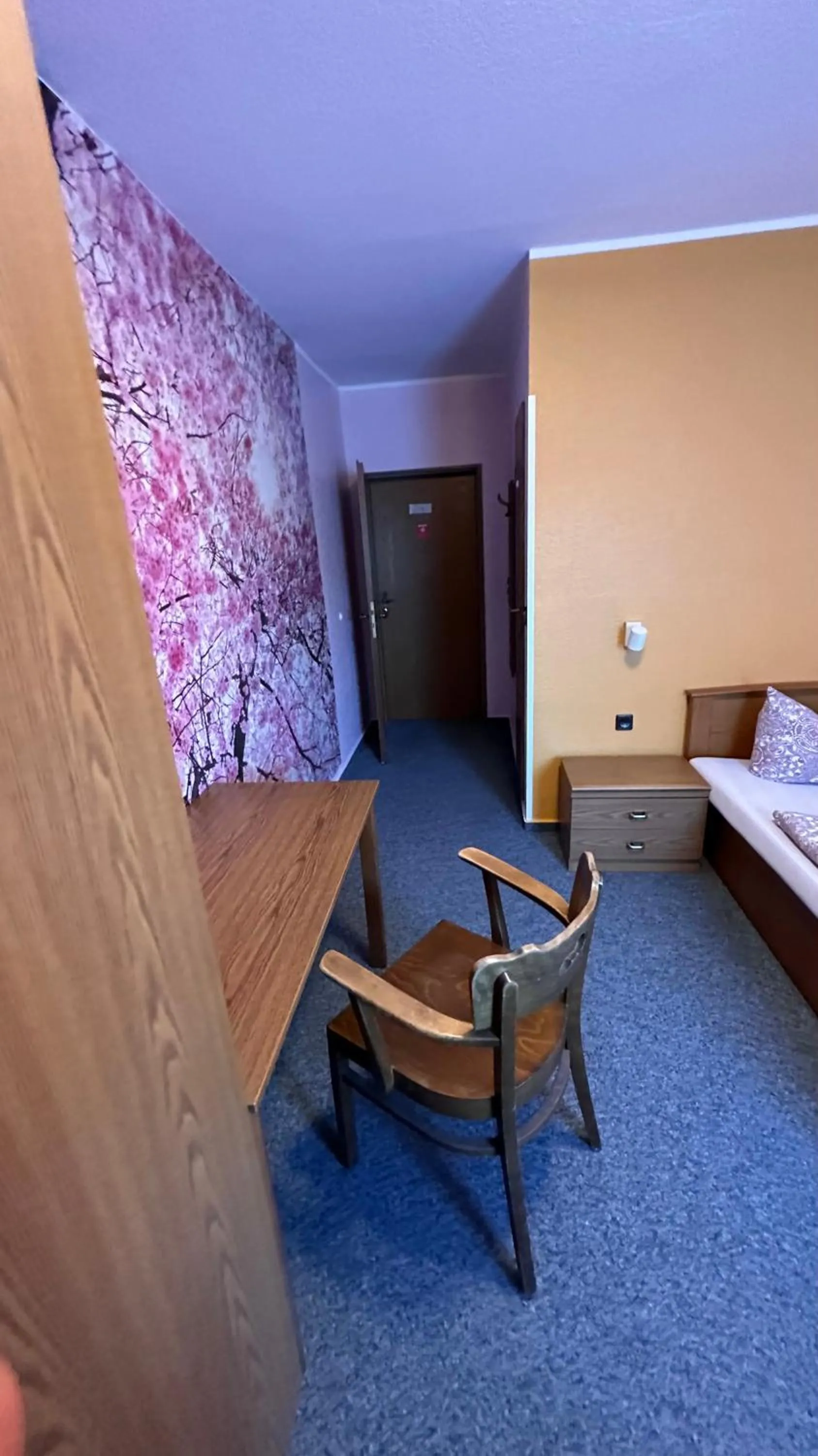 Photo of the whole room, Bed in Stadthotel Bartels