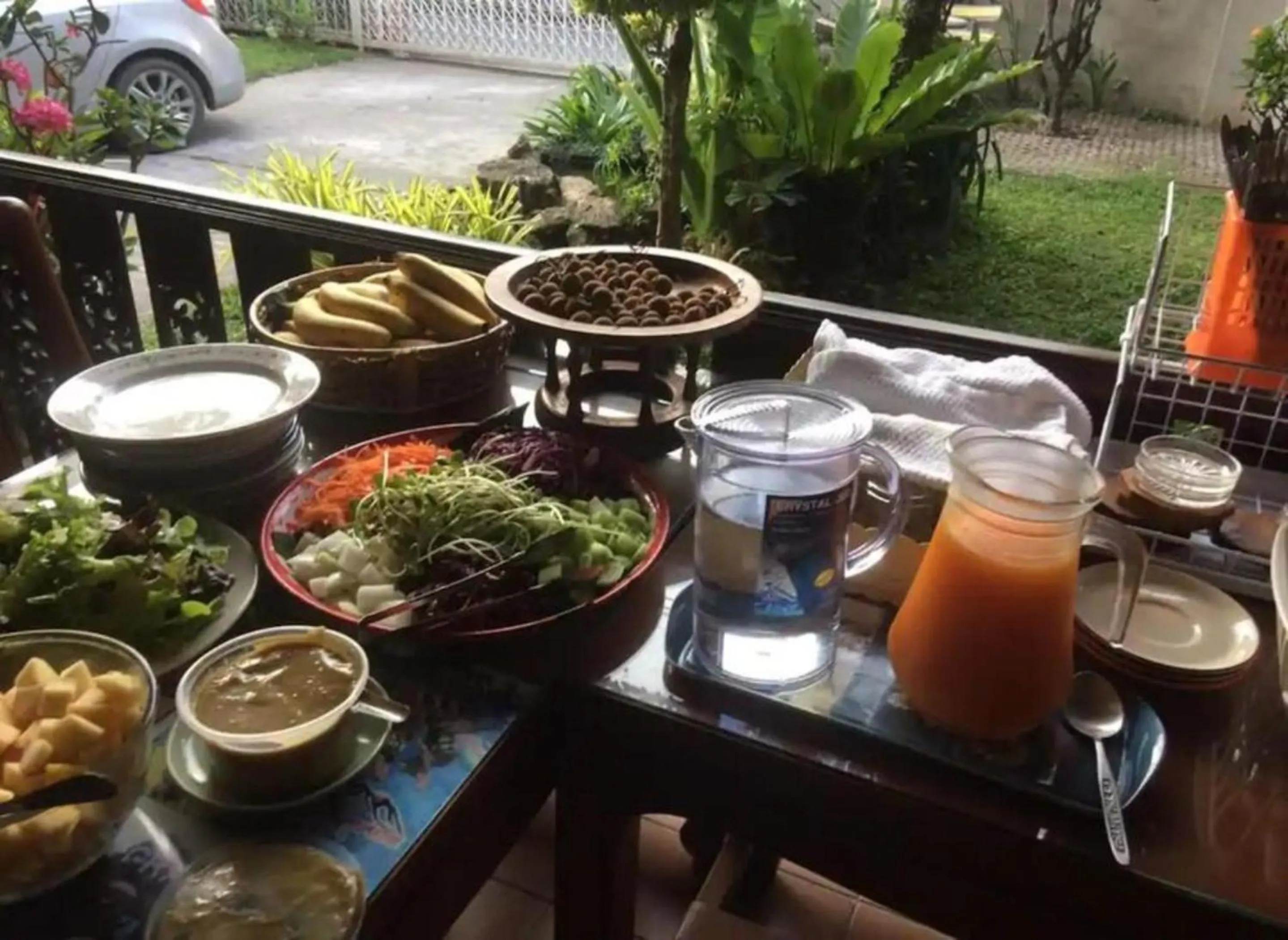 Food in Little Home Guesthouse