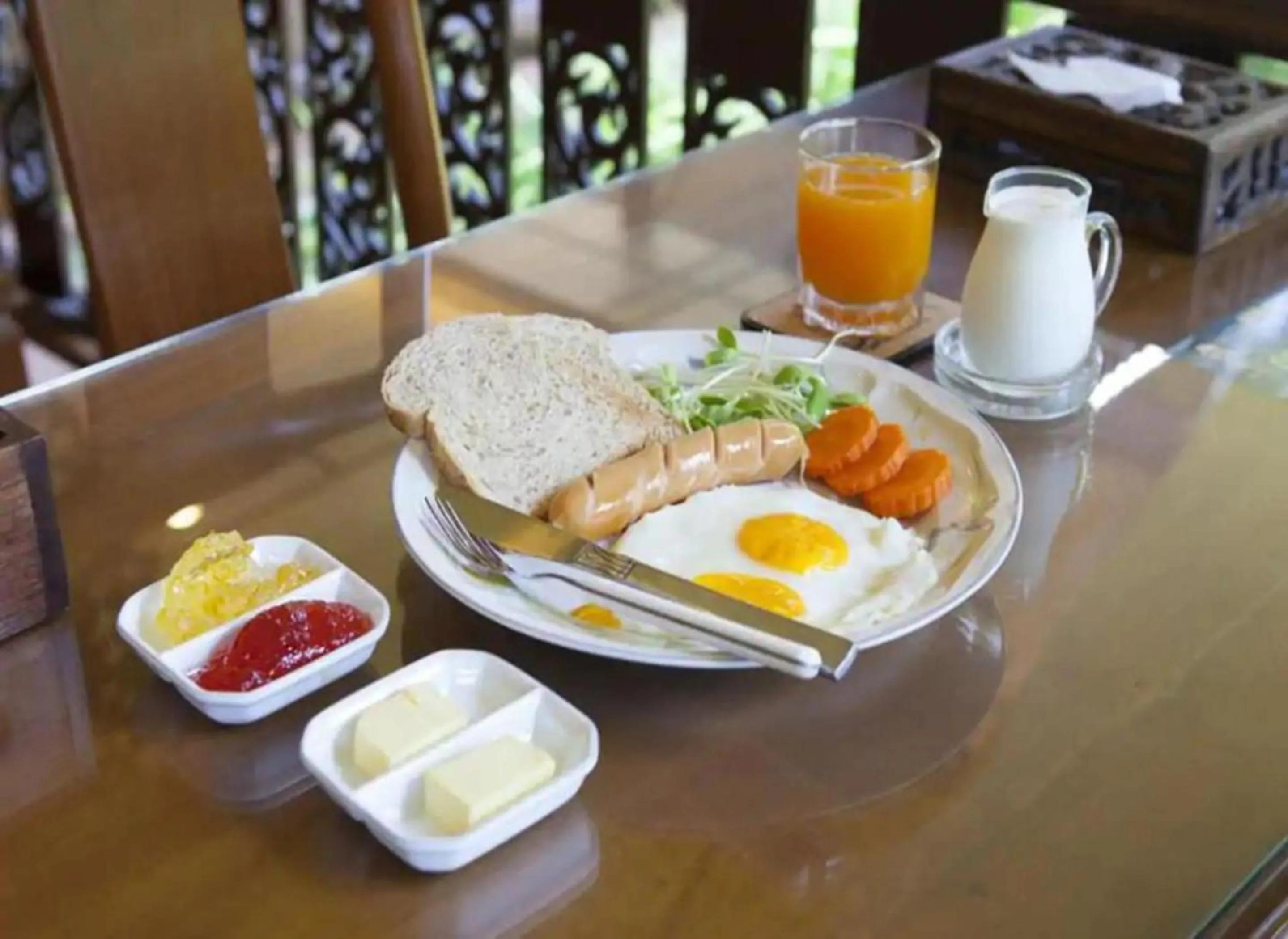 Breakfast in Little Home Guesthouse