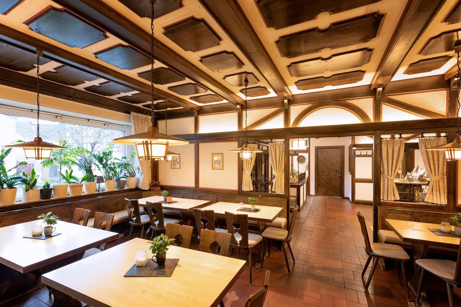 Restaurant/places to eat in Hotel-Restaurant Weinhaus Grebel