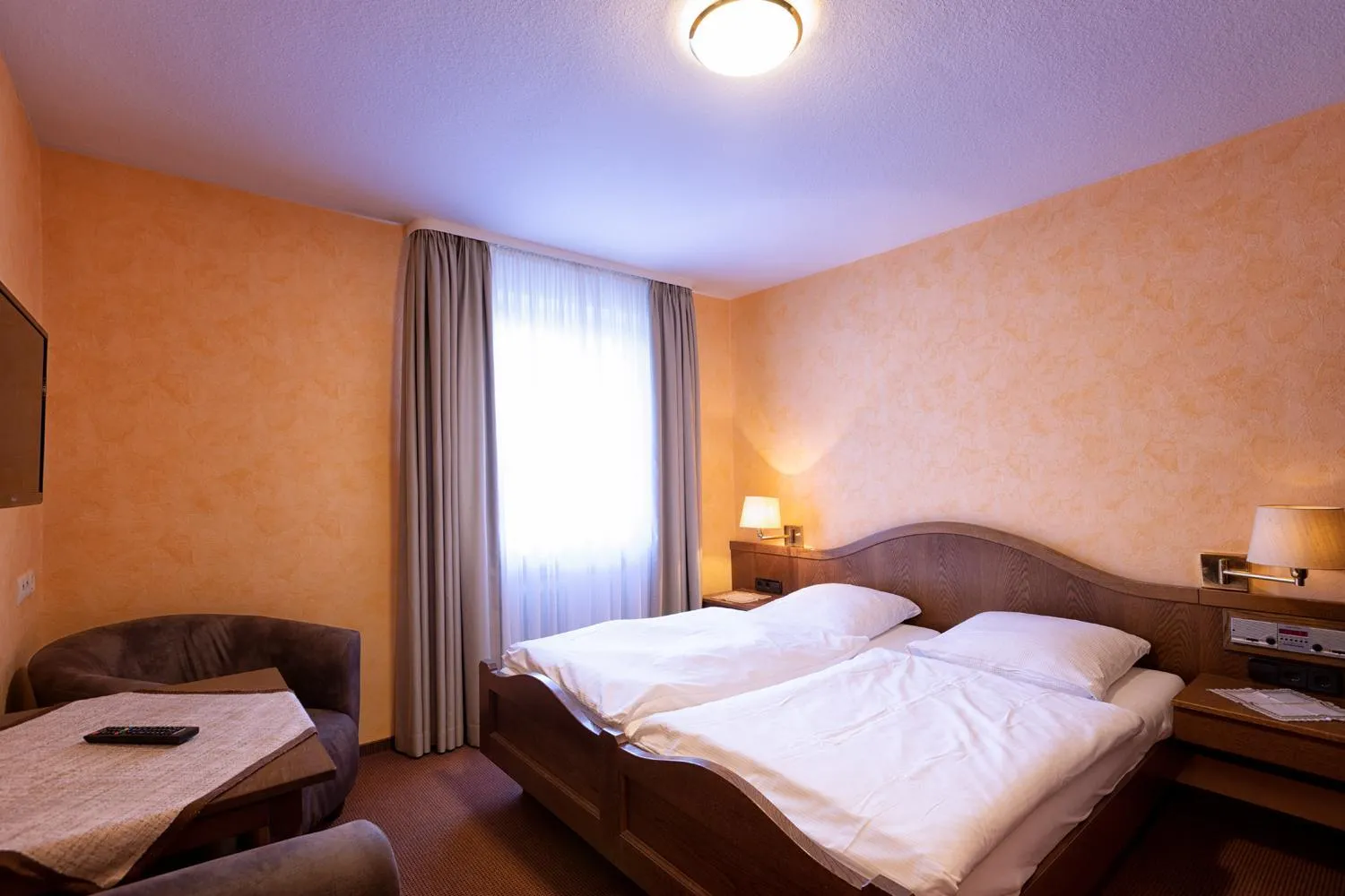 Bed in Hotel-Restaurant Weinhaus Grebel