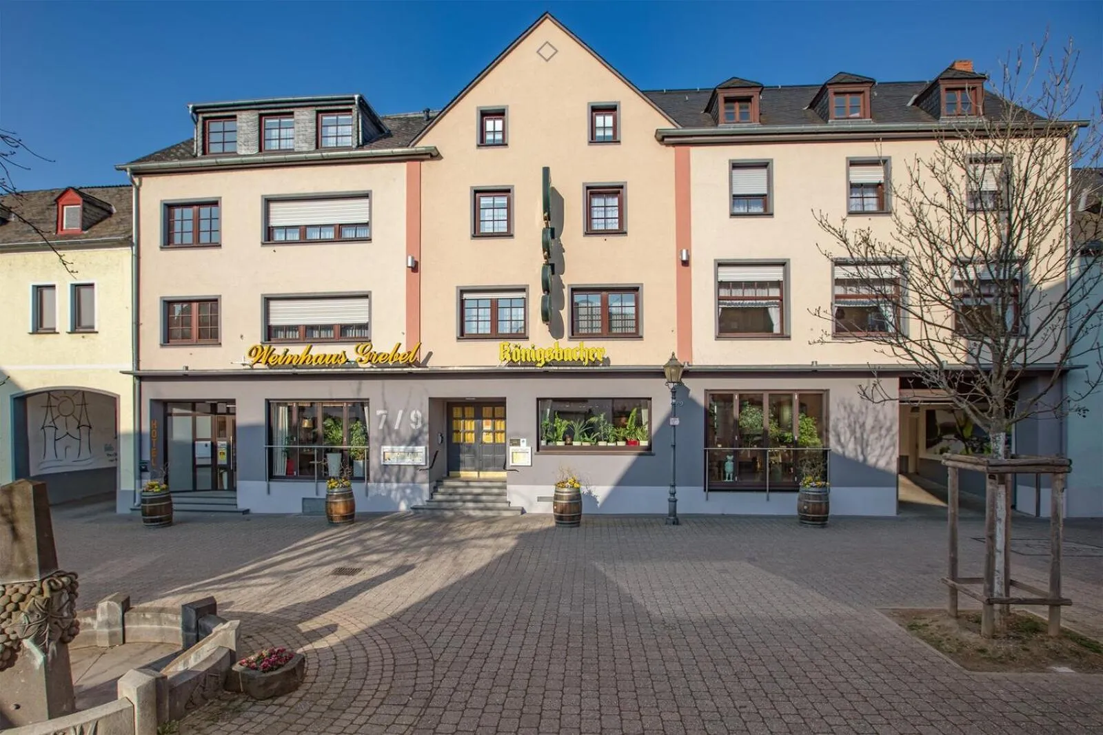 Property building in Hotel-Restaurant Weinhaus Grebel