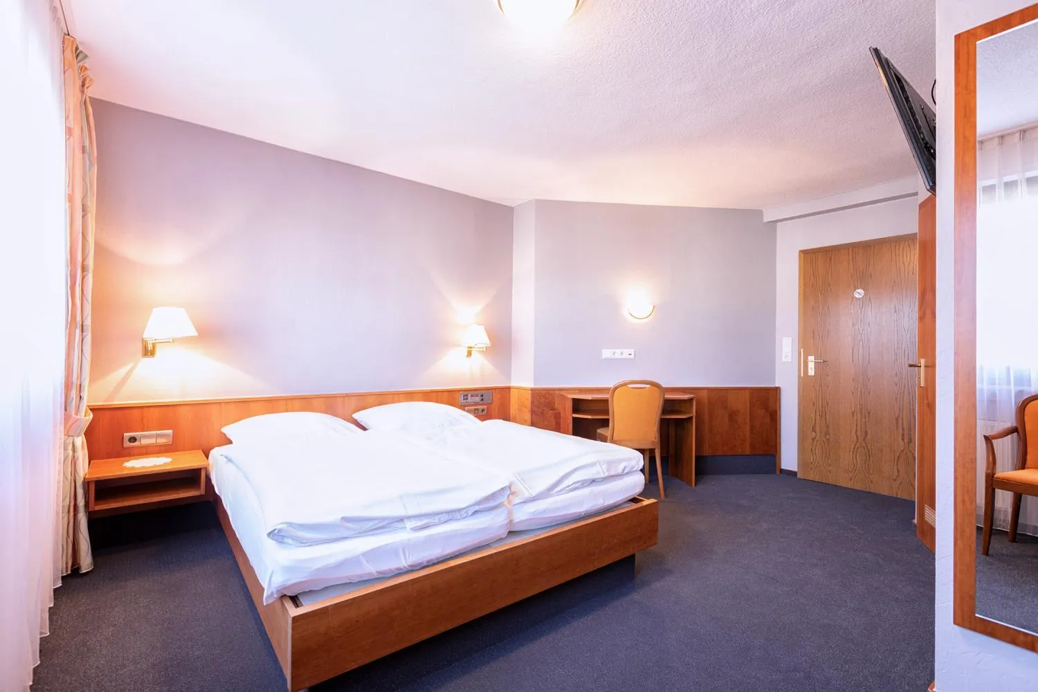 Photo of the whole room in Hotel-Restaurant Weinhaus Grebel