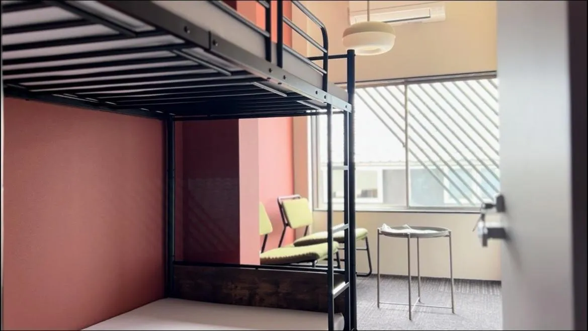 商店街で暮らすように泊まる-アラシマホステル-