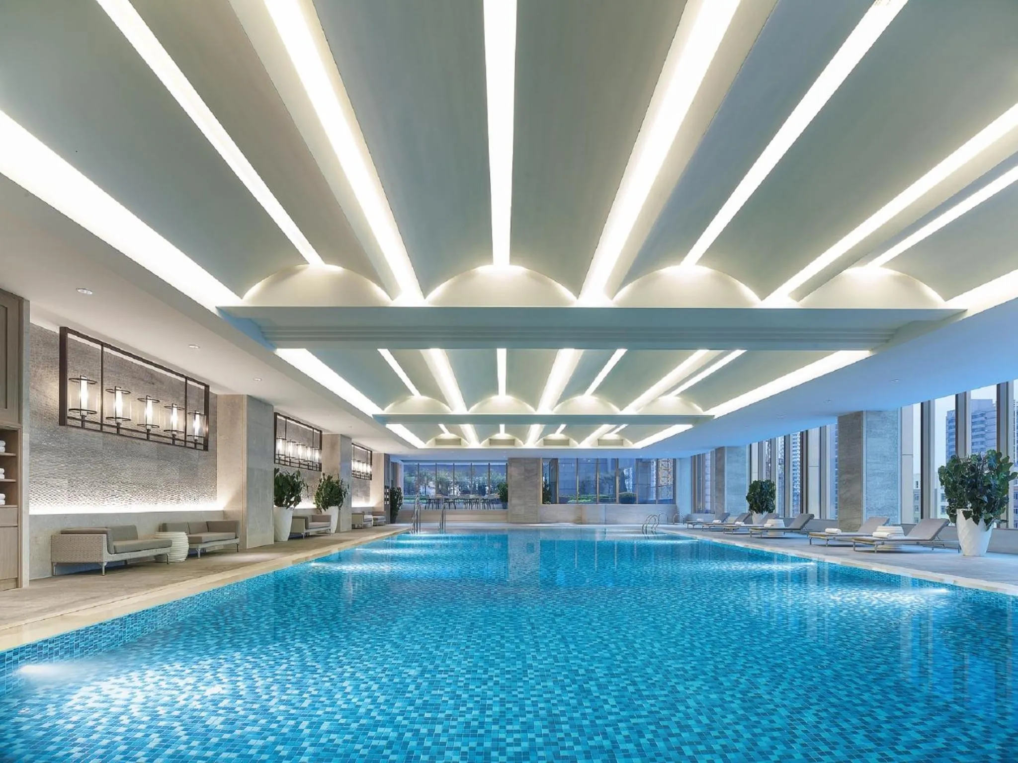 Swimming pool in Shangri-La Shenyang