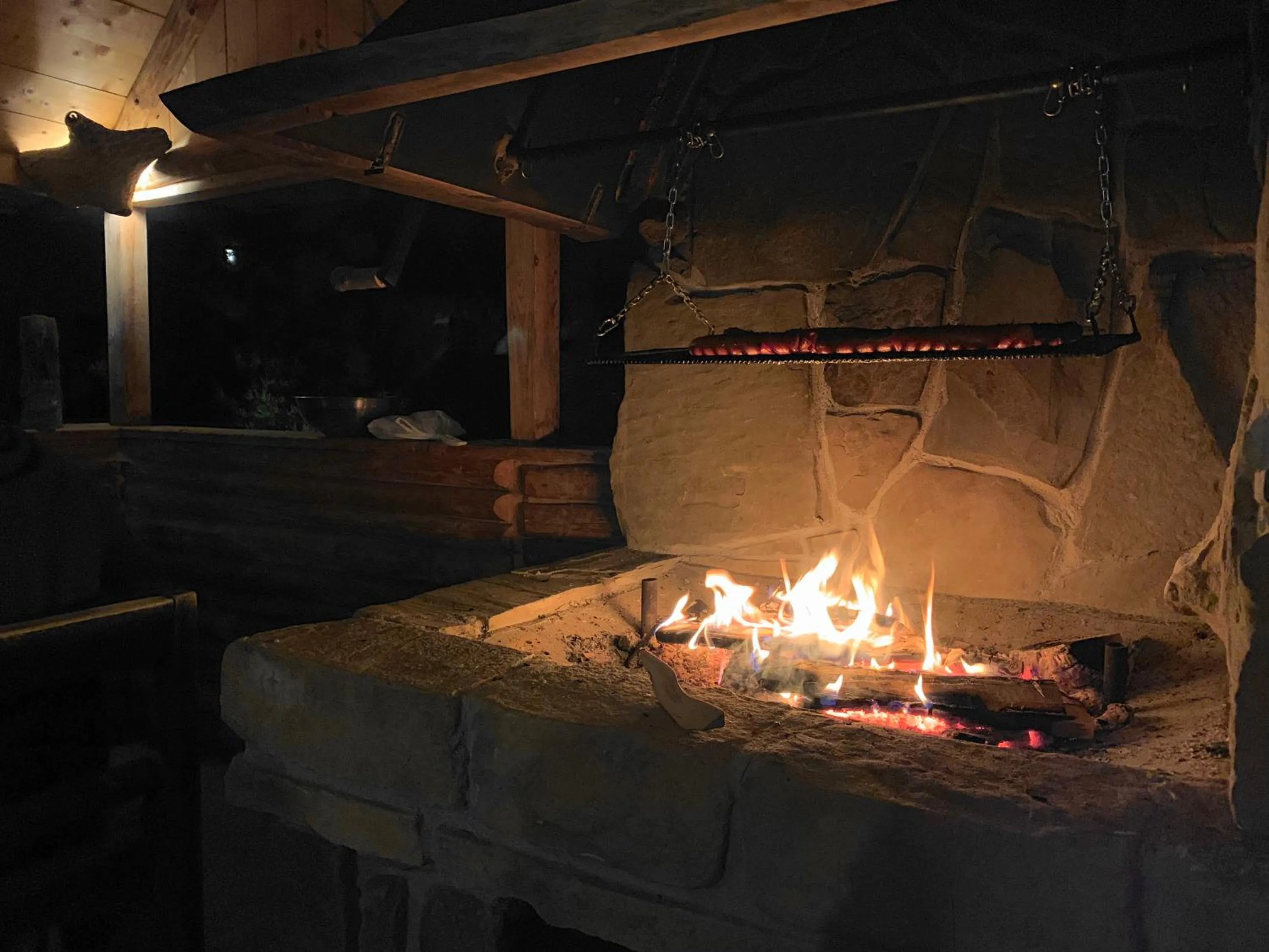 BBQ facilities in Pensjonat u Bartka - Wyzywienie na miejscu