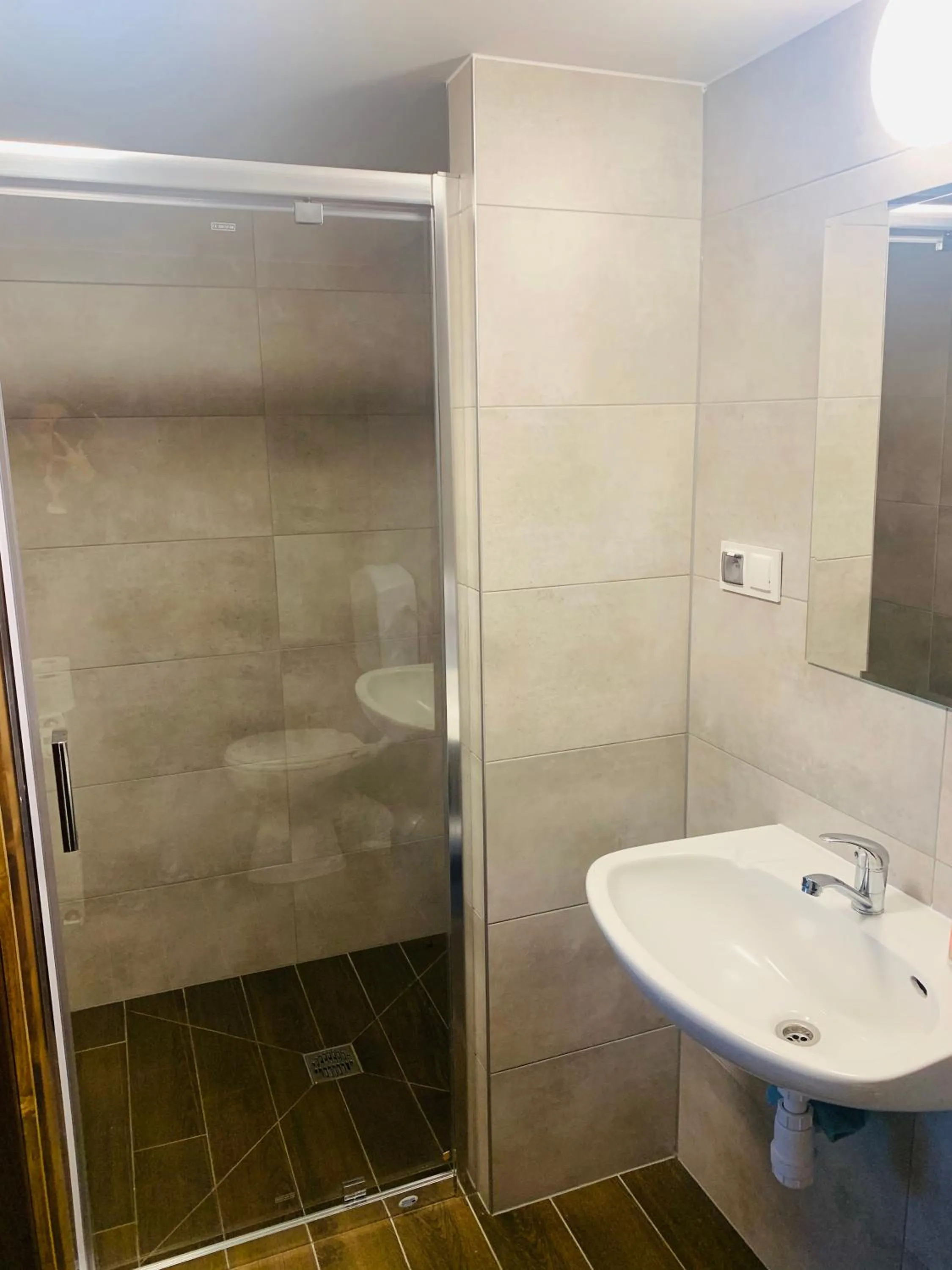 Bathroom in Pensjonat u Bartka - Wyzywienie na miejscu