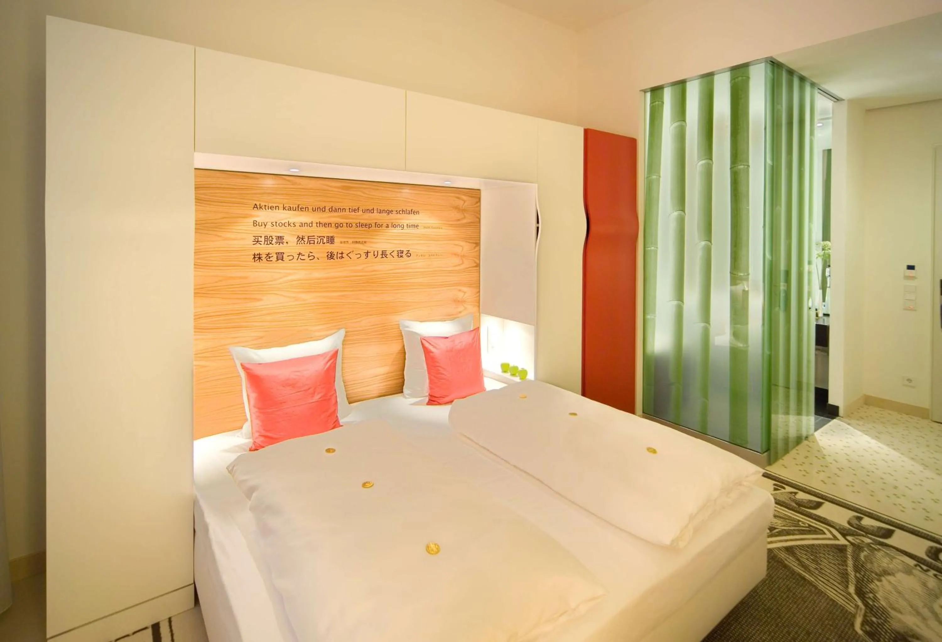 Bedroom, Bed in Park Plaza Wallstreet Berlin Mitte