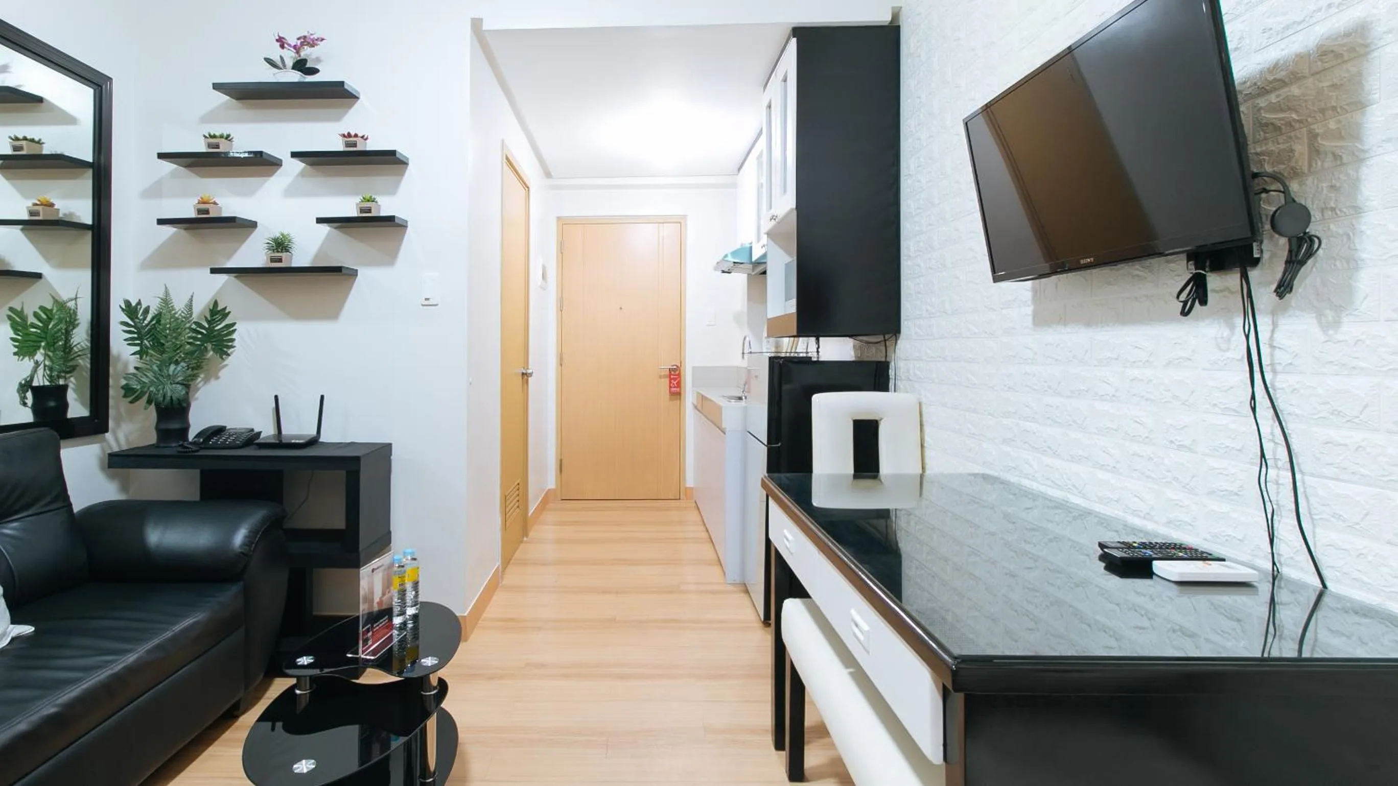 TV and multimedia, TV/Entertainment Center in RedDoorz Premium @ SMDC Fairview 2