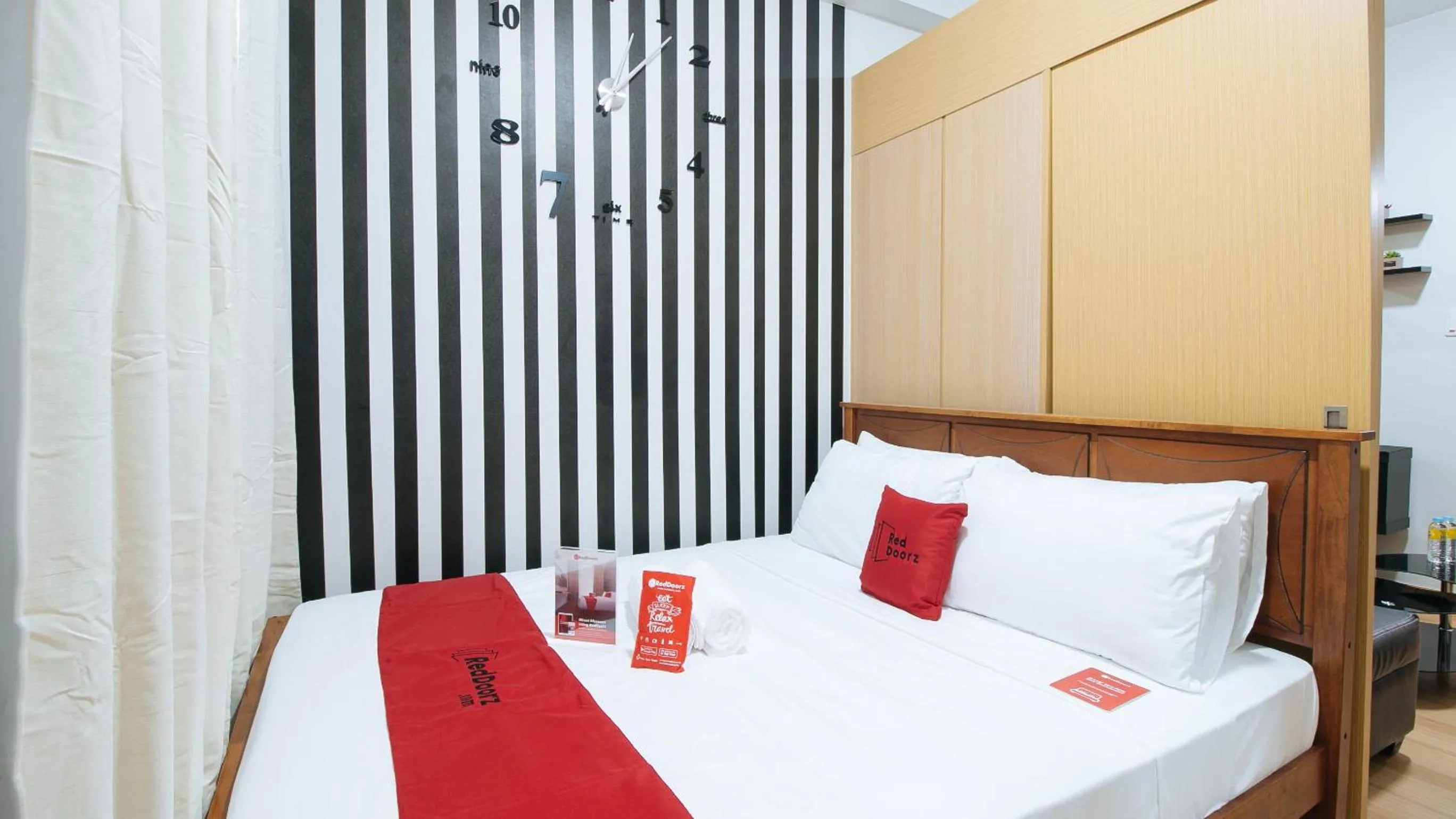 Bedroom, Bed in RedDoorz Premium @ SMDC Fairview 2