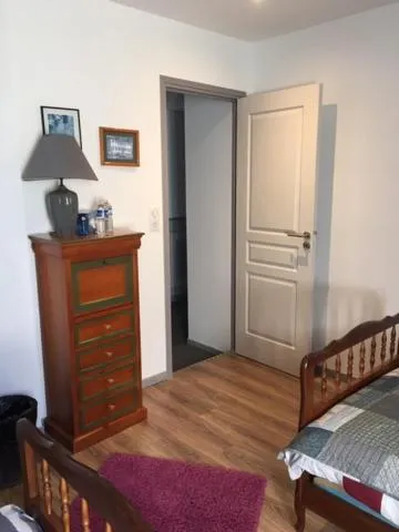 Bedroom, Bed in Jardin d'arcy - chambres d'hôtes avec piscine et SPA