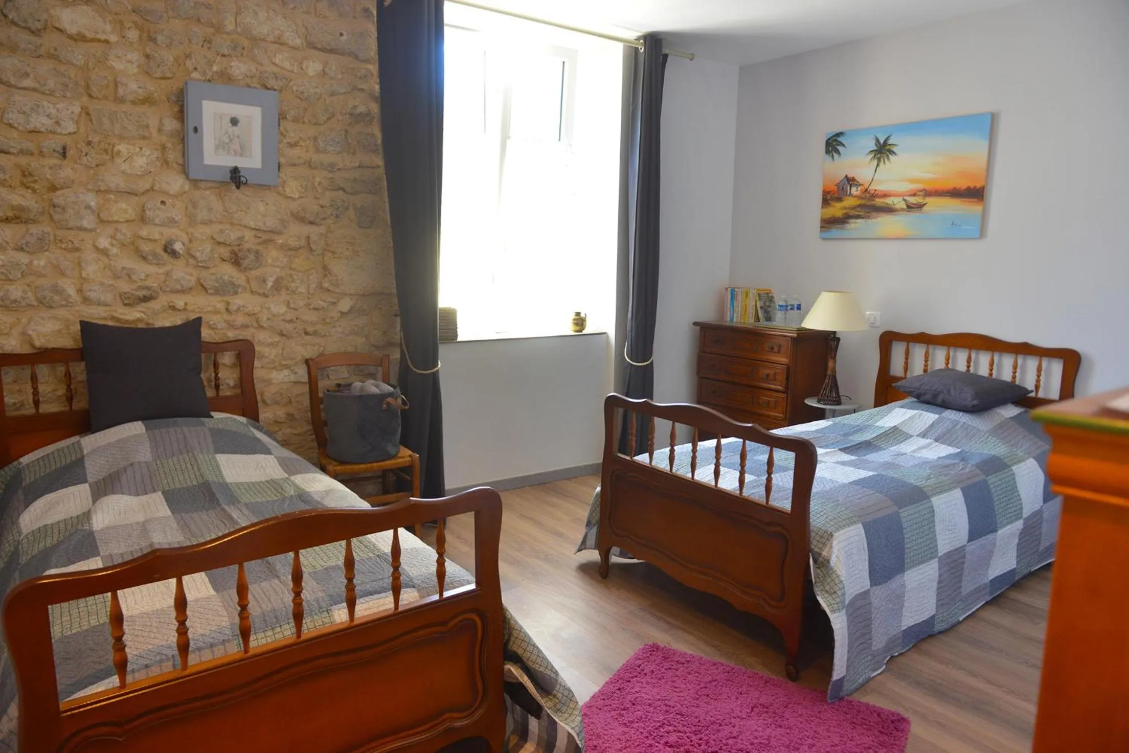 Bed in Jardin d'arcy - chambres d'hôtes avec piscine et SPA